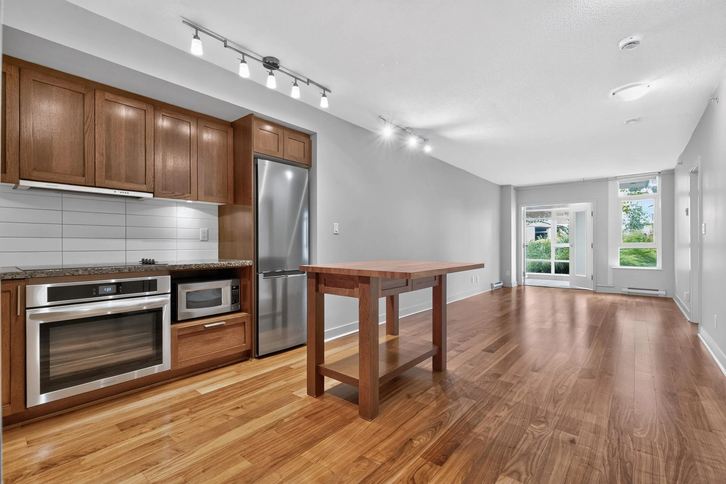 2268 W Broadway #314