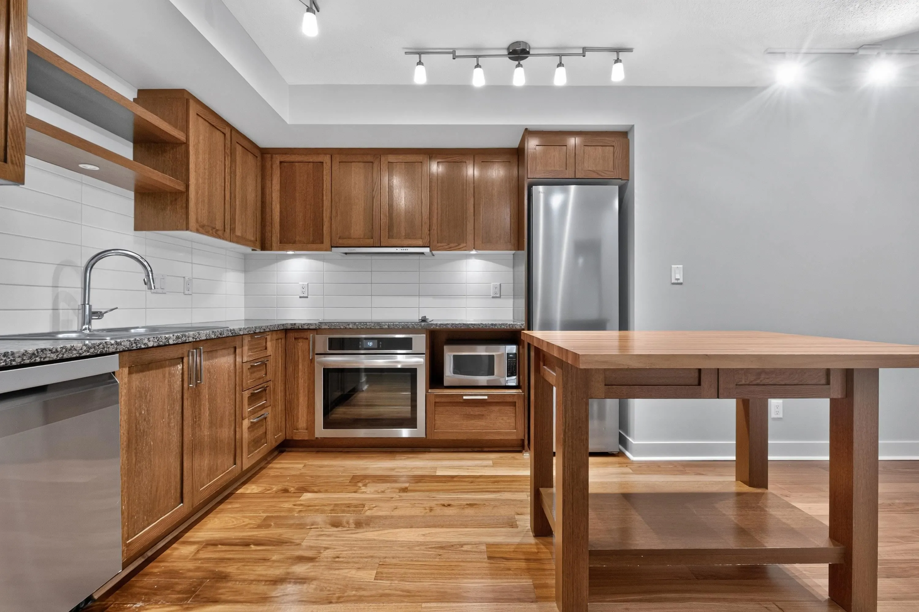 2268 W Broadway #314
