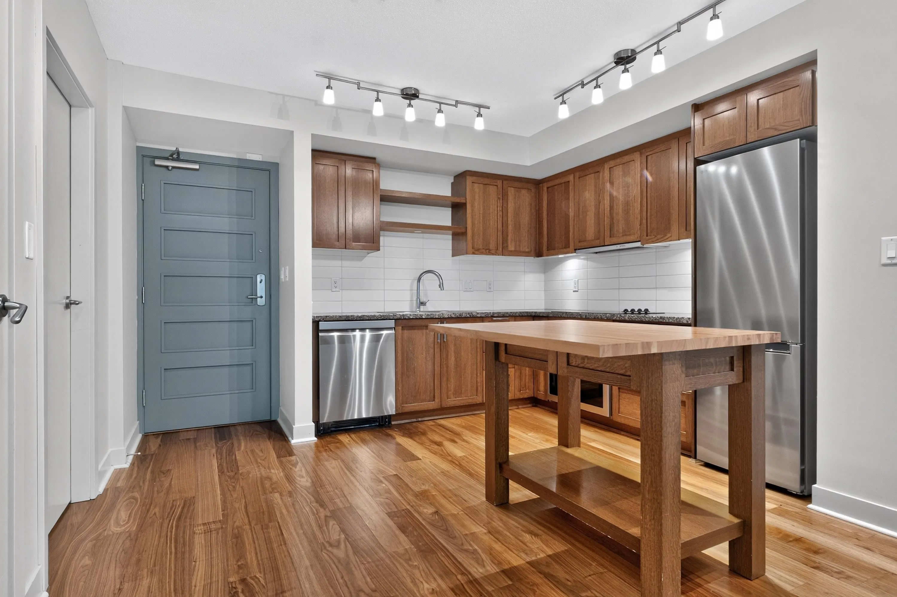 2268 W Broadway #314