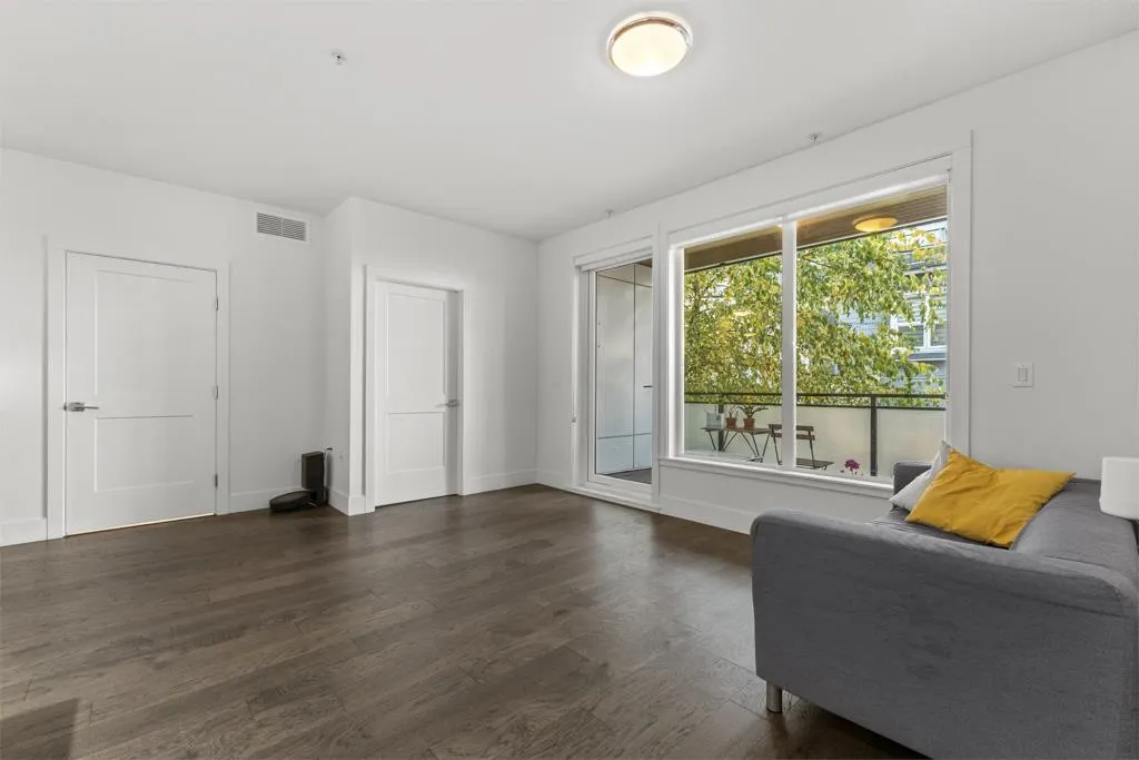 7878 Granville Street #206