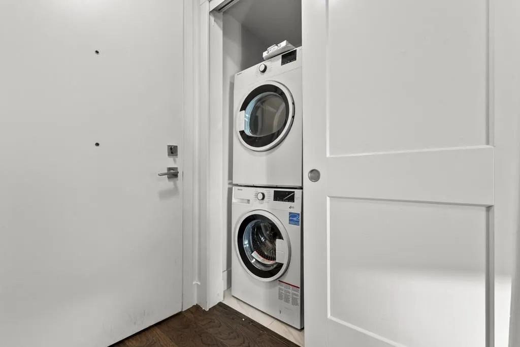 7878 Granville Street #206