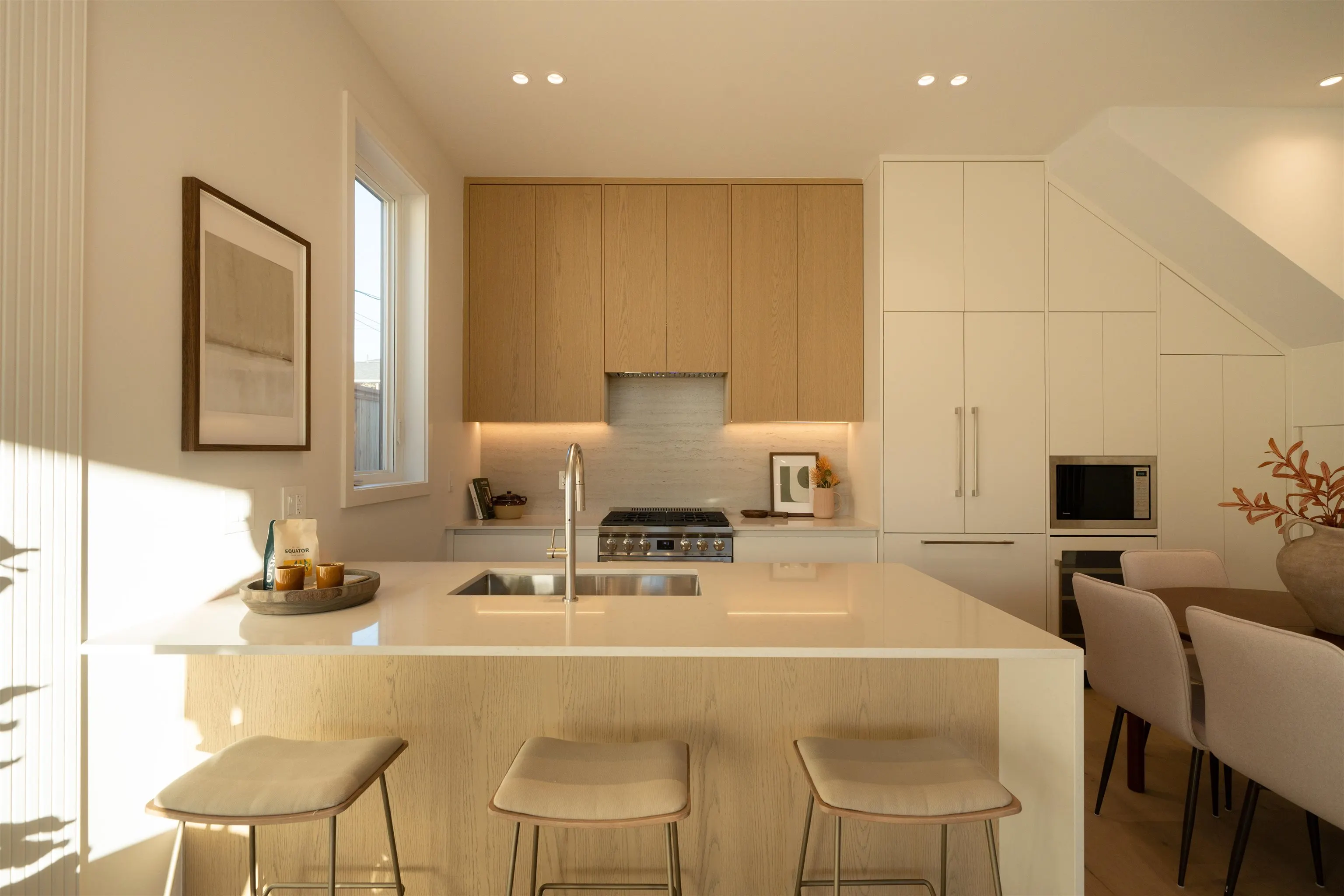 1458 Rosser Avenue #1