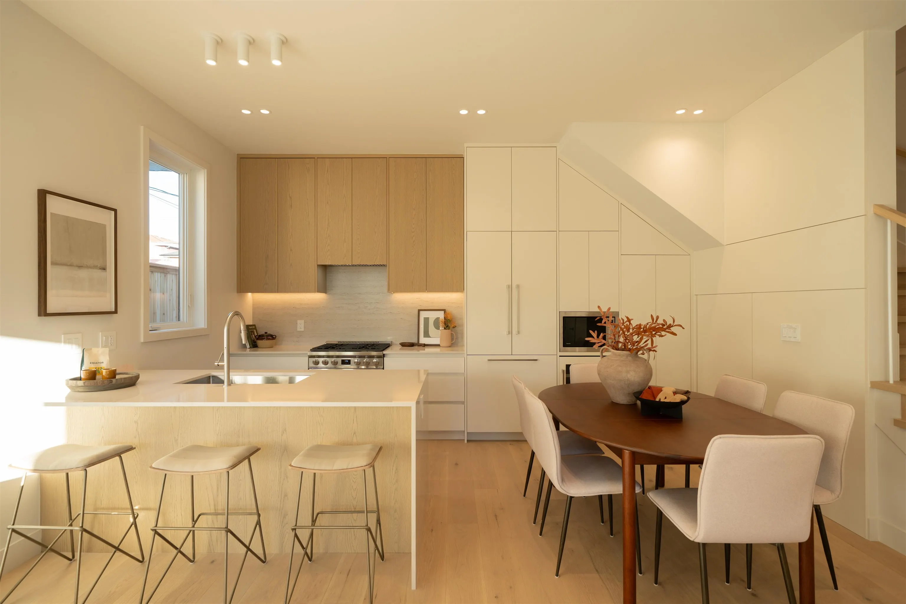 1458 Rosser Avenue #1