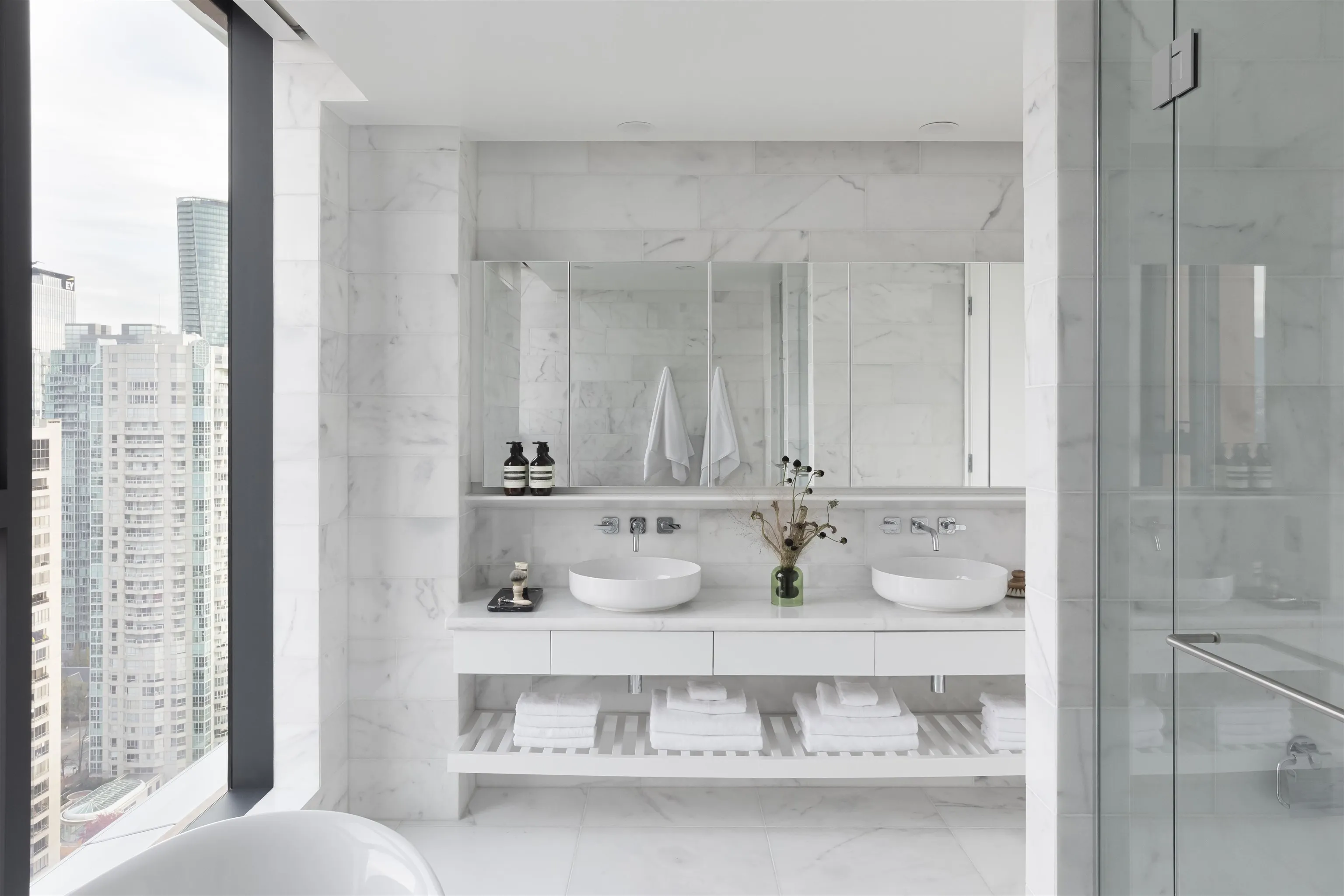 1408 Robson Street #3301