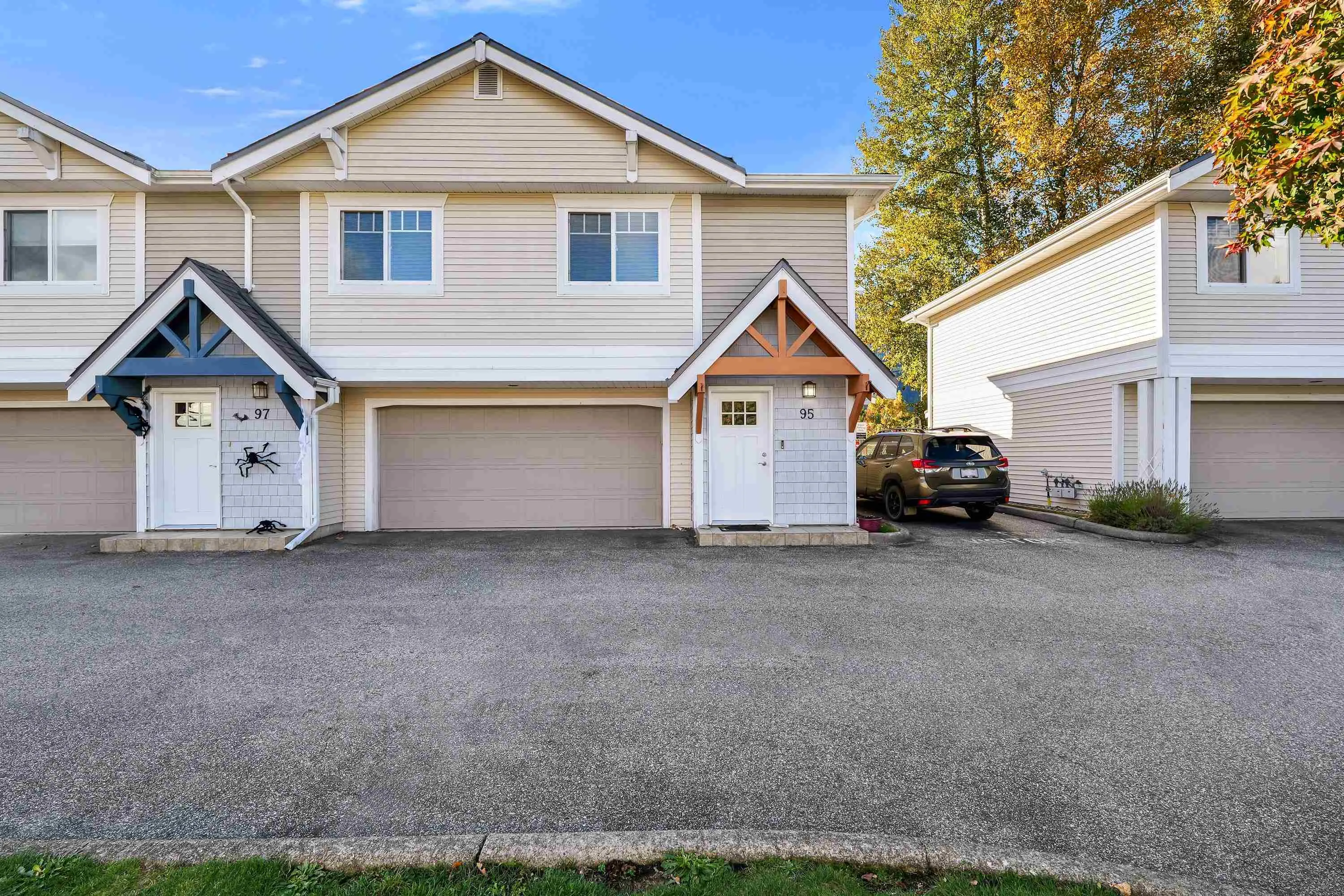 1821 Willow Crescent #95