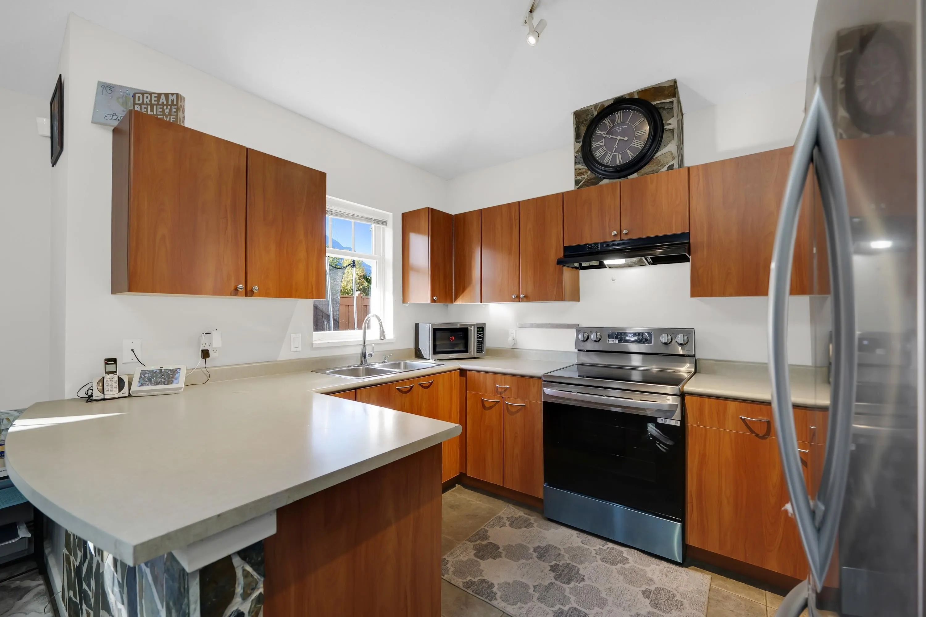 1821 Willow Crescent #95