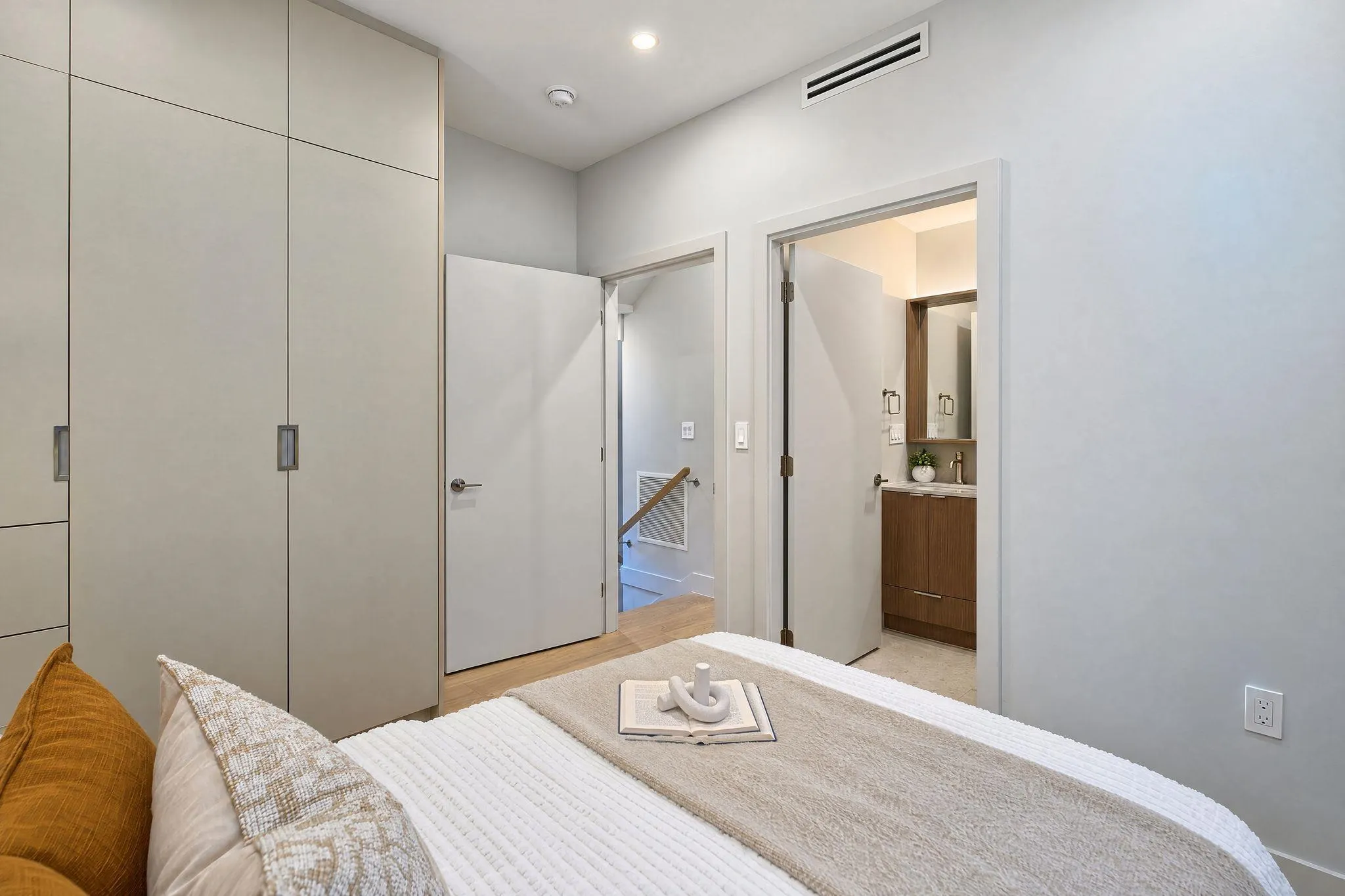 2637 W 12th Avenue #2