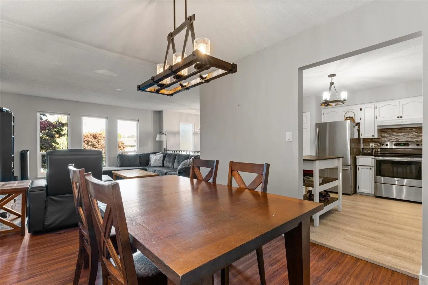 33324 Wren Crescent