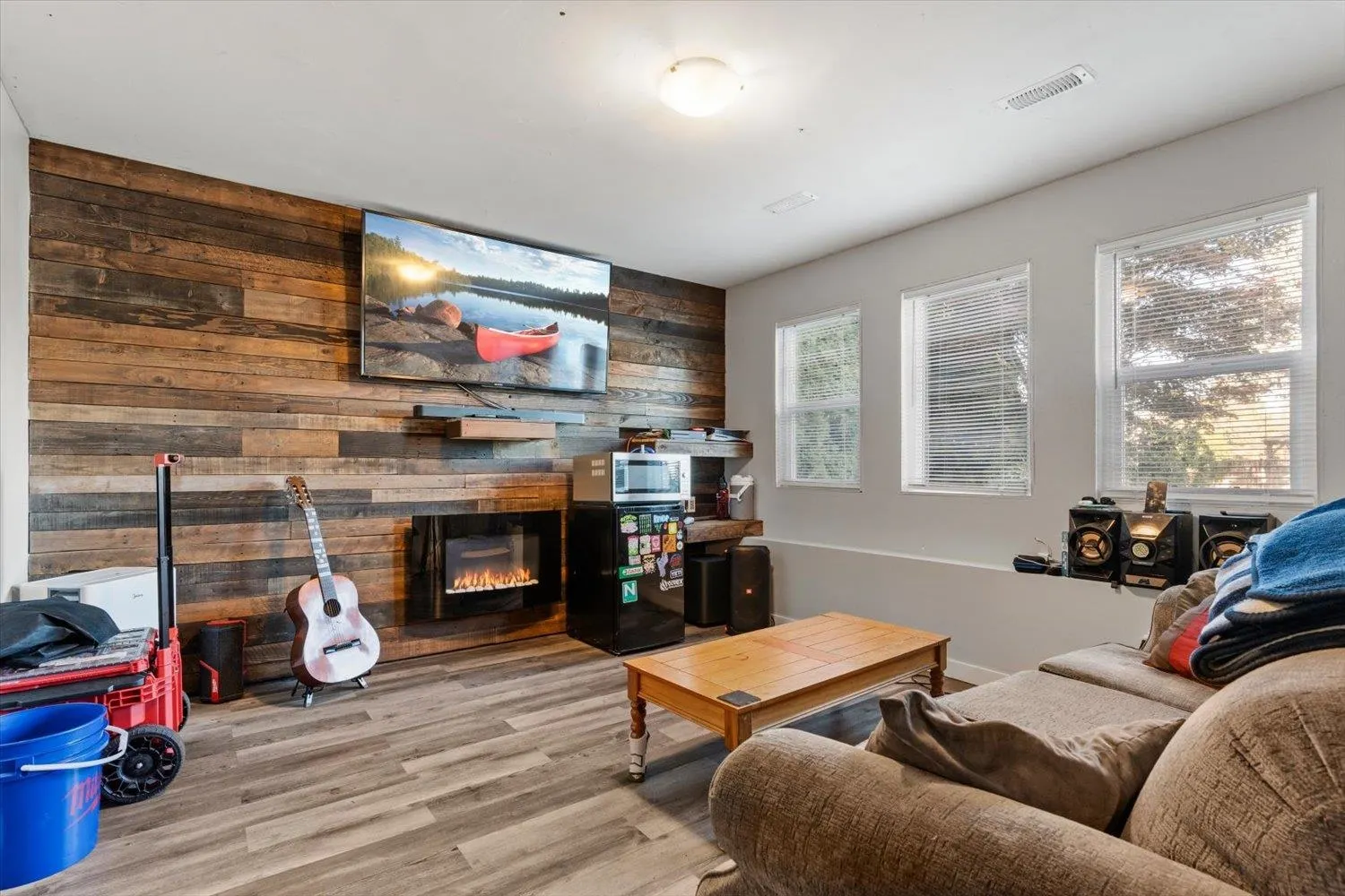 33324 Wren Crescent