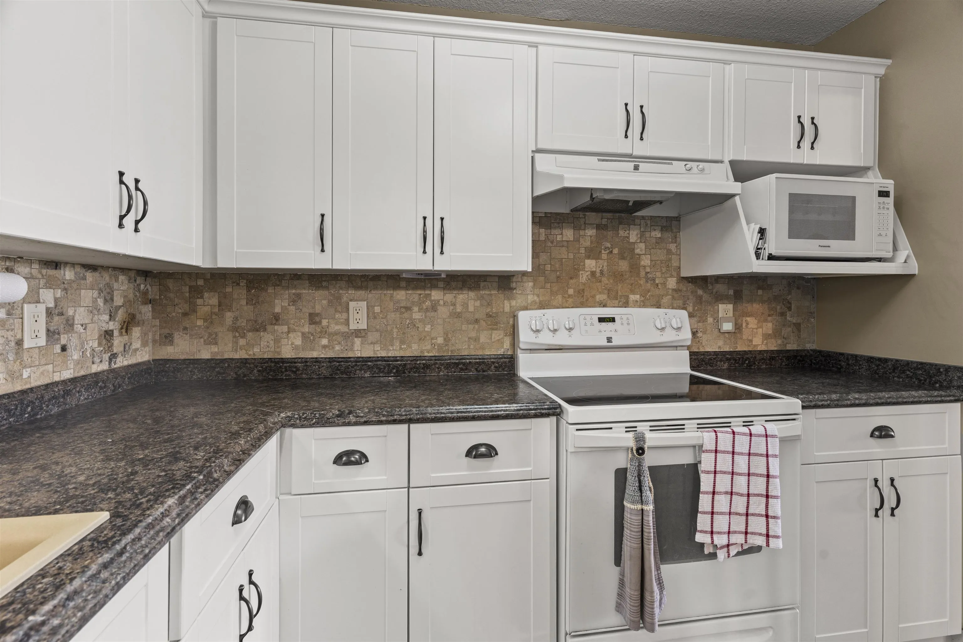 33375 Mayfair Avenue #102