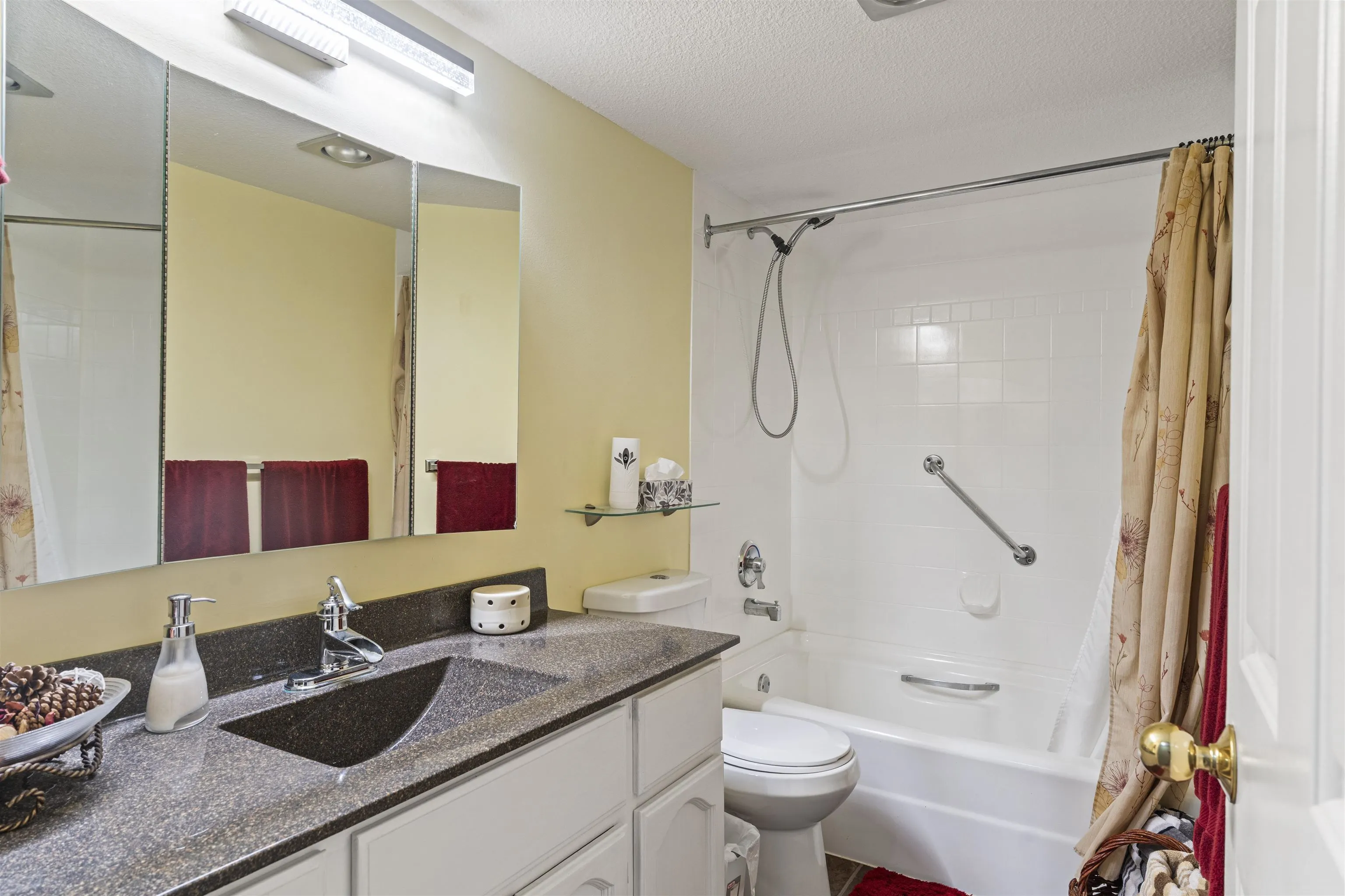 33375 Mayfair Avenue #102