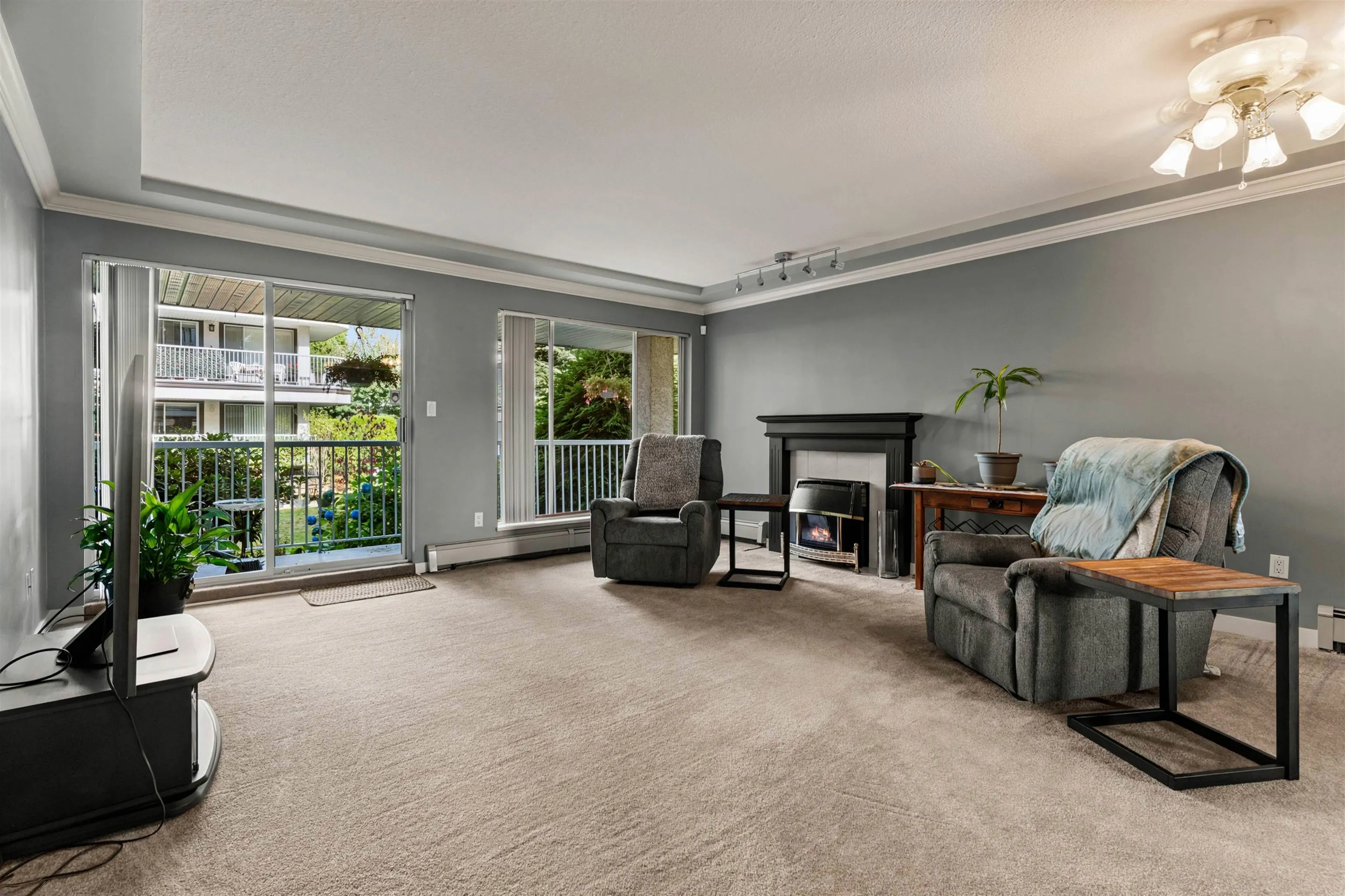 33375 Mayfair Avenue #102
