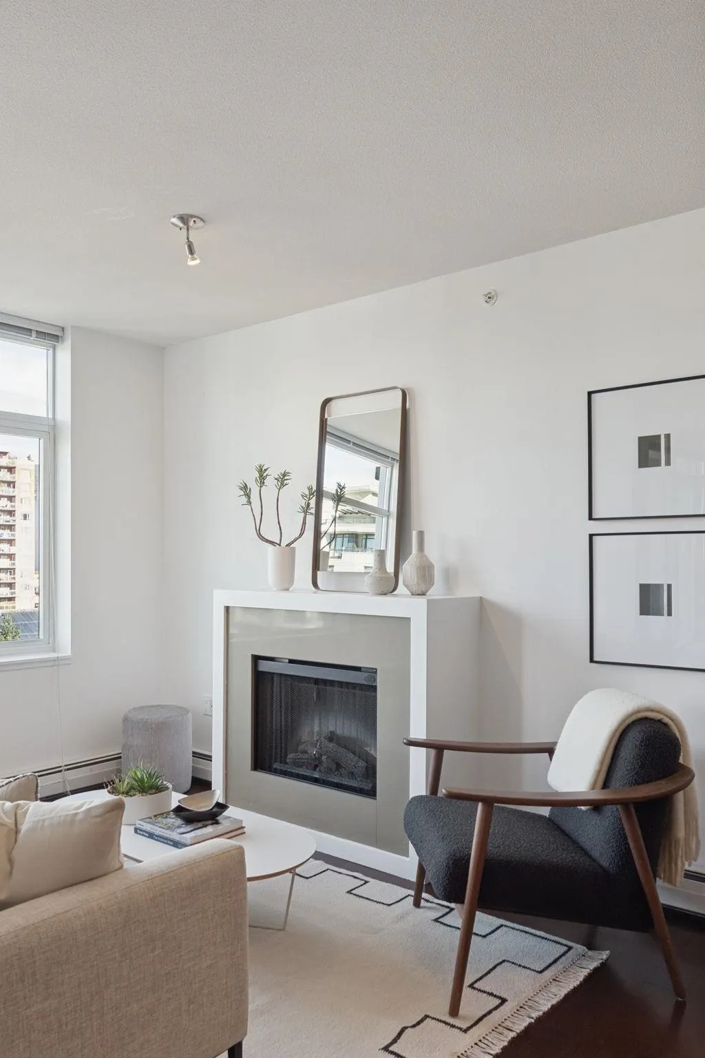 158 W 13th Street #1101