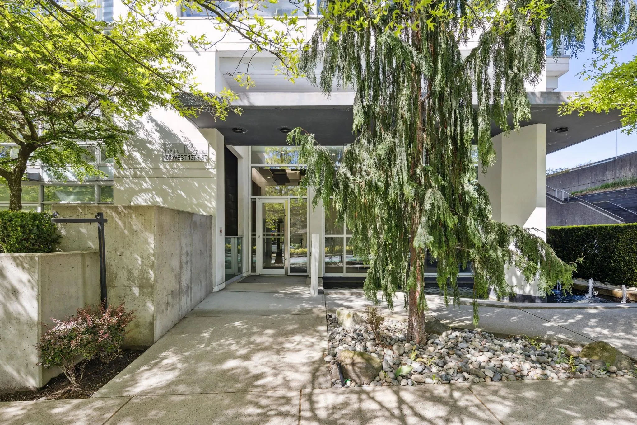 158 W 13th Street #1101