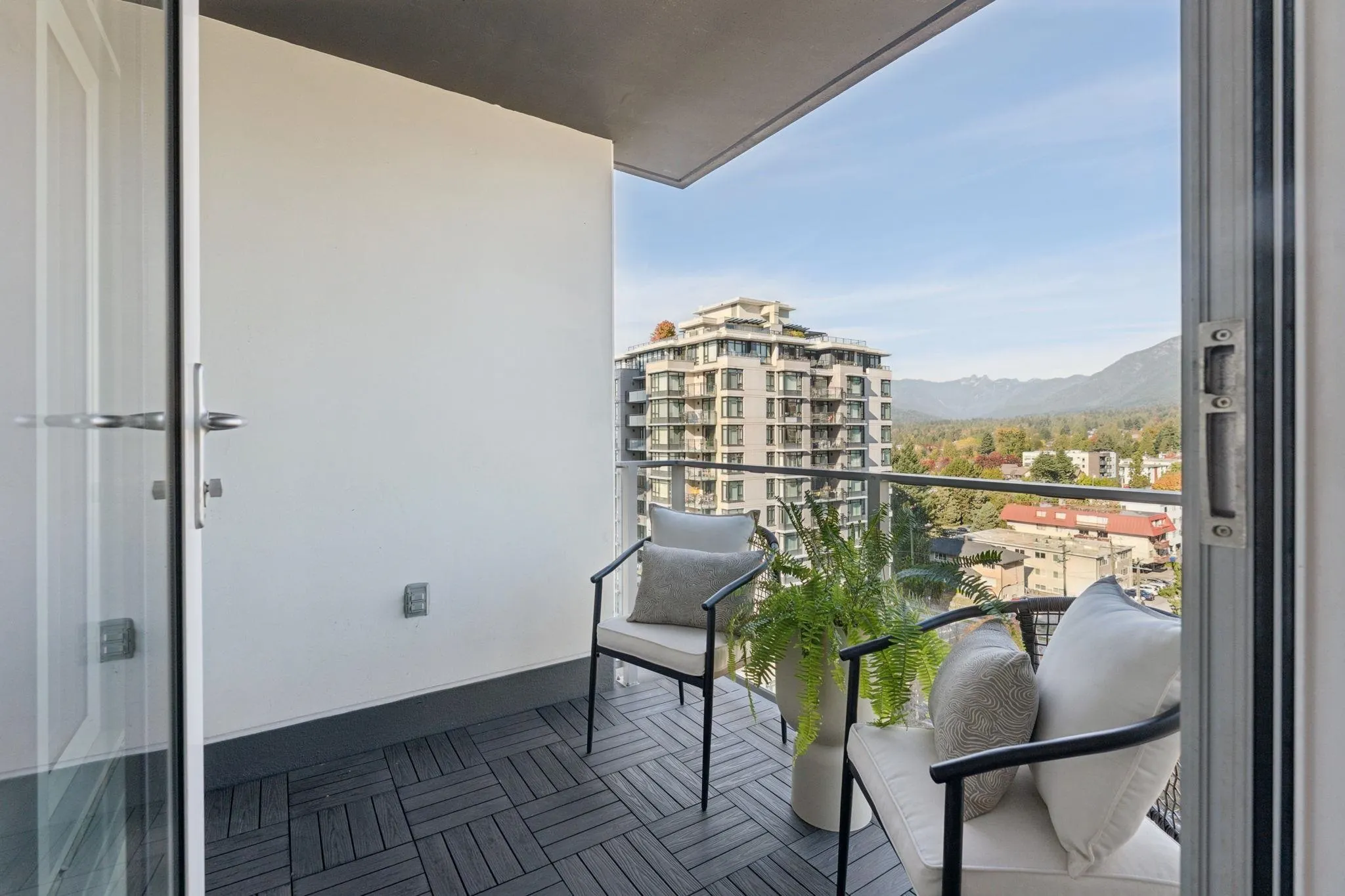 158 W 13th Street #1101