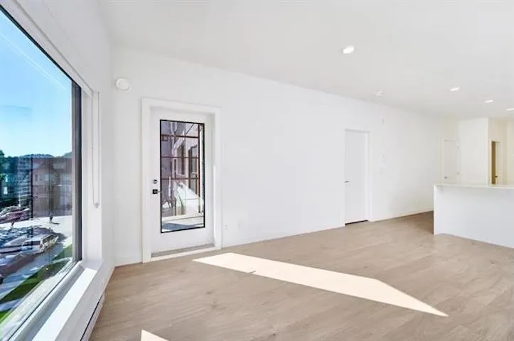 2345 Rindall Avenue #109
