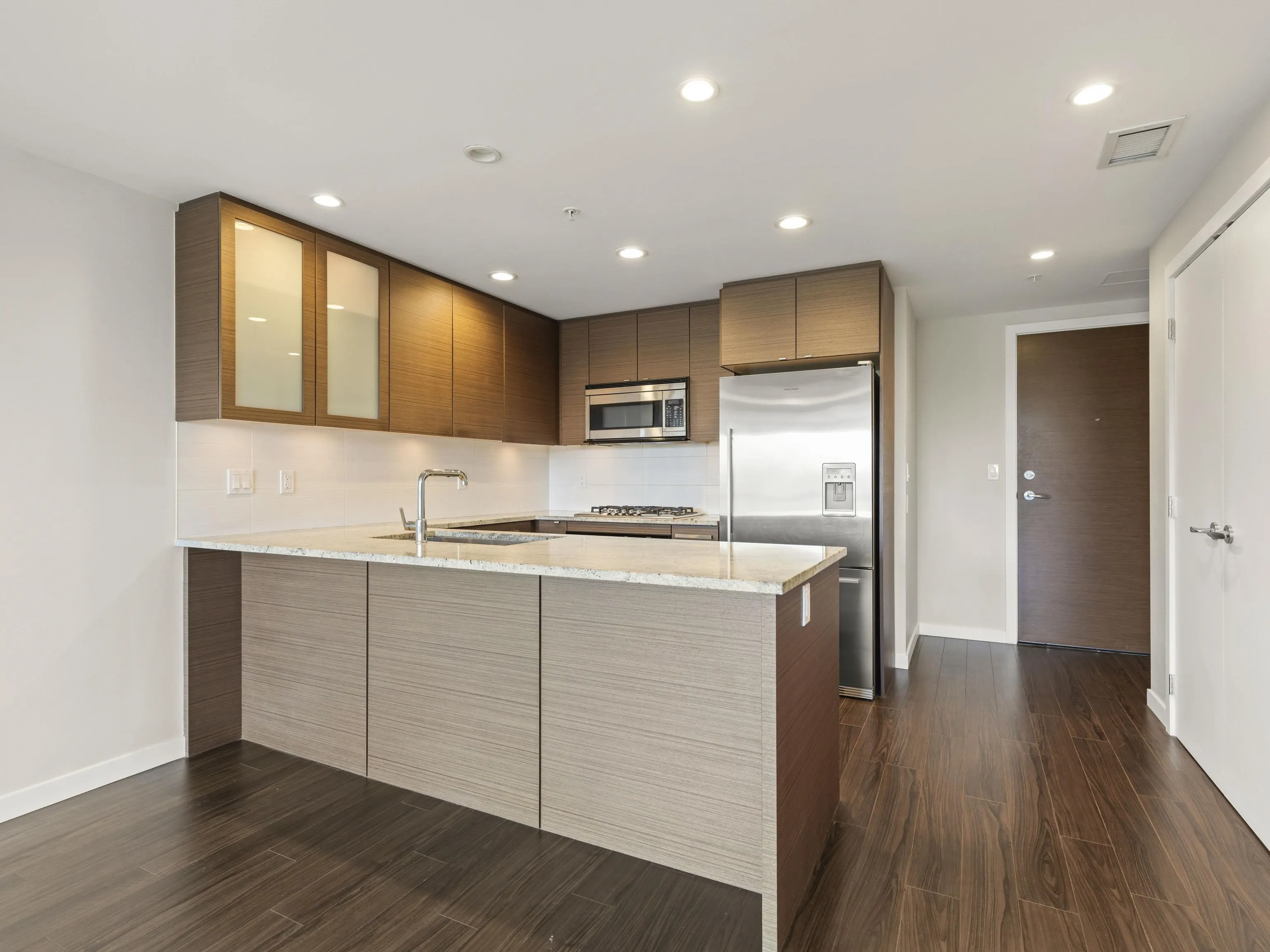 6311 Cambie Street #609