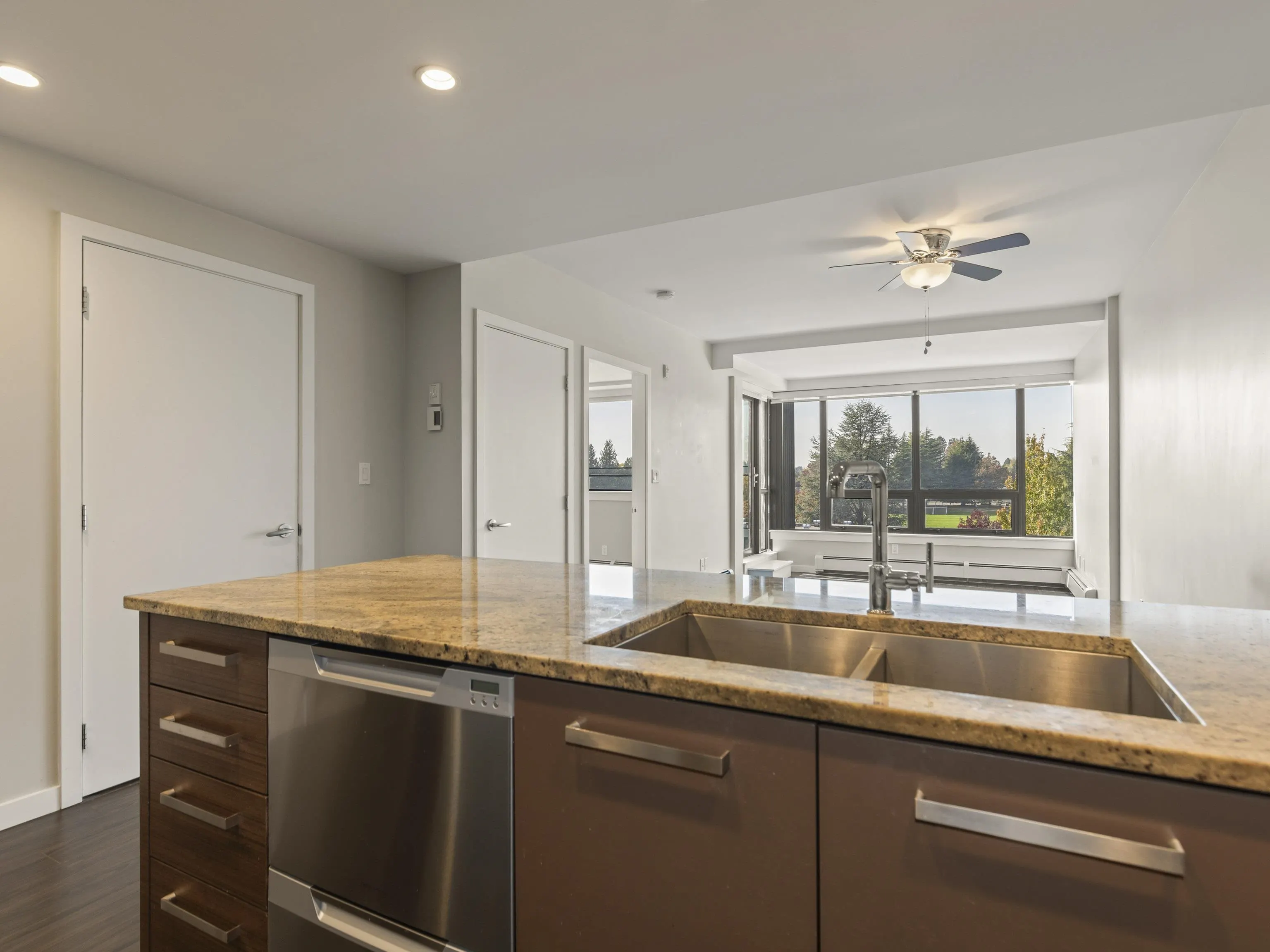 6311 Cambie Street #609