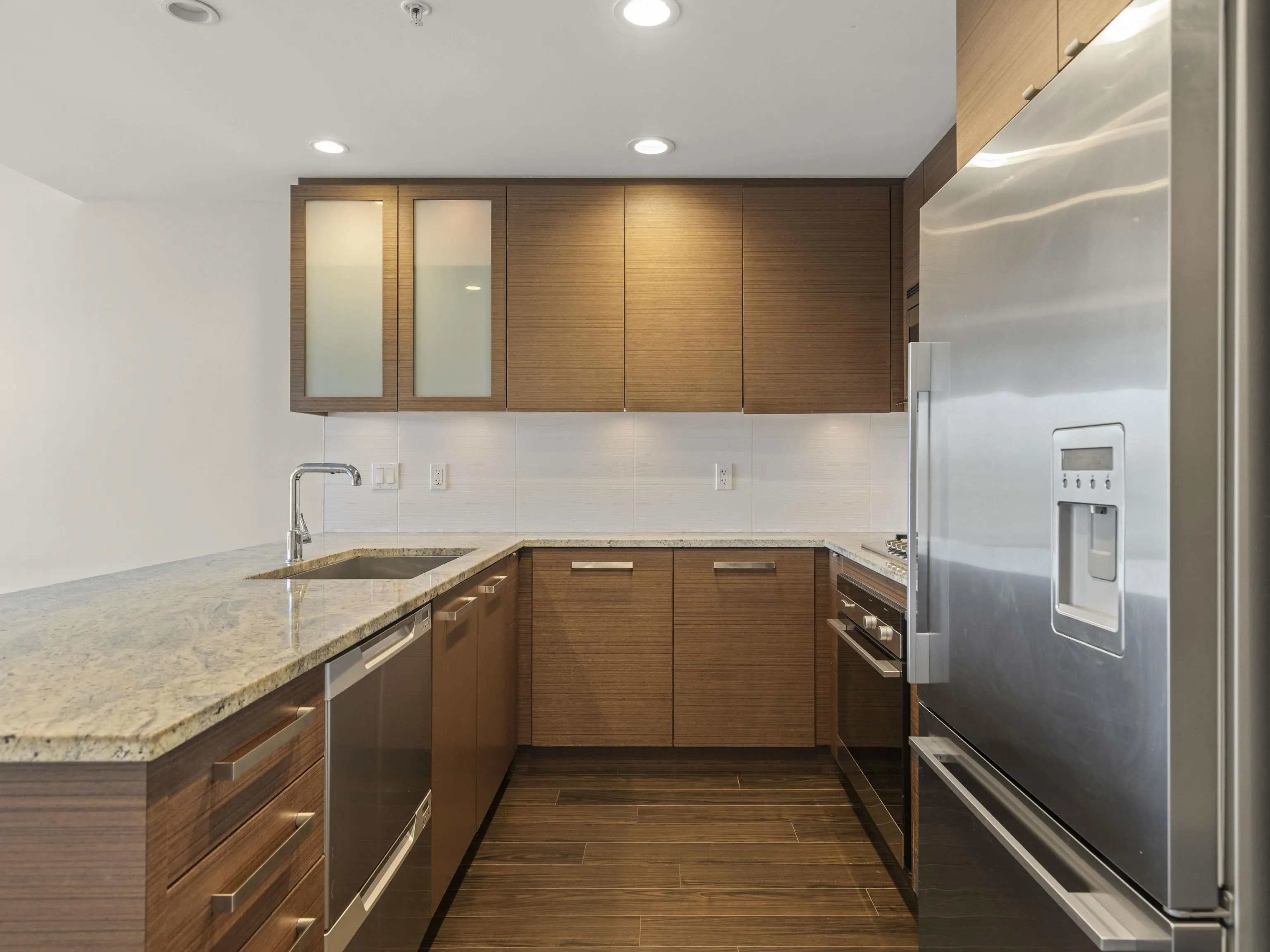 6311 Cambie Street #609