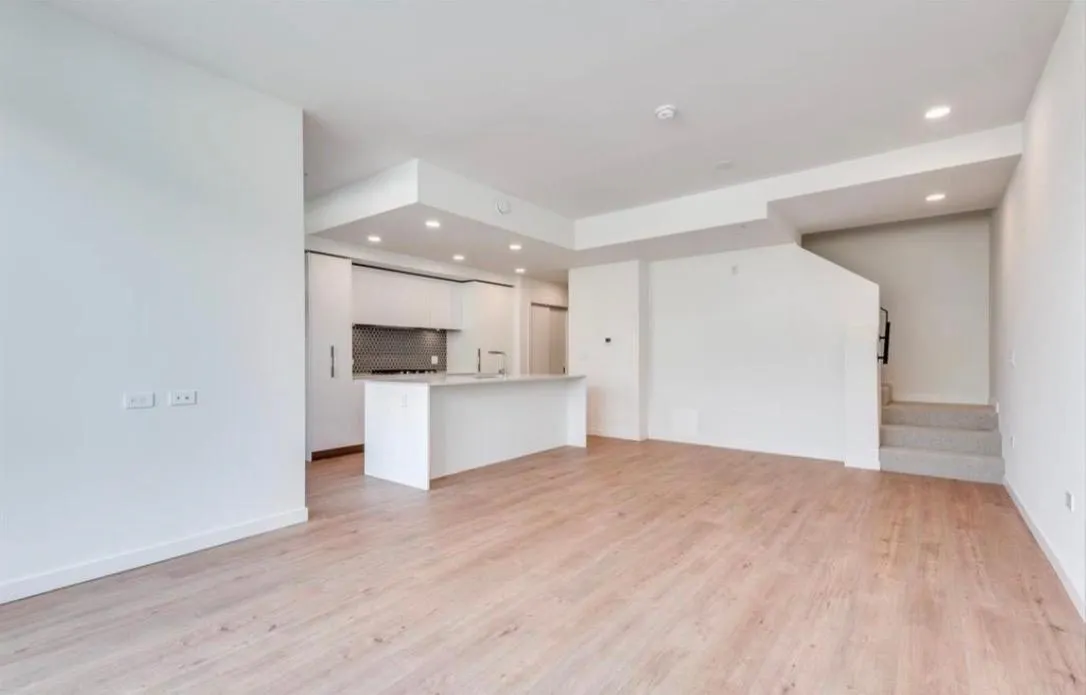 1502 Scott Crescent #121