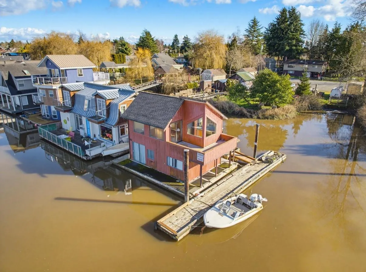 20837 Louie Crescent #6