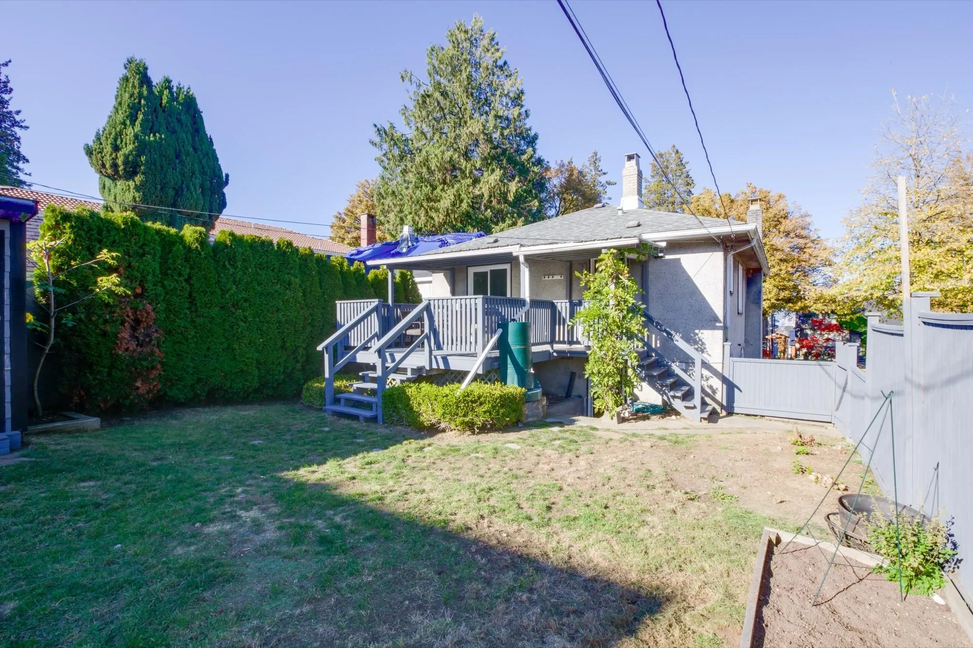 1338 E 37th Avenue