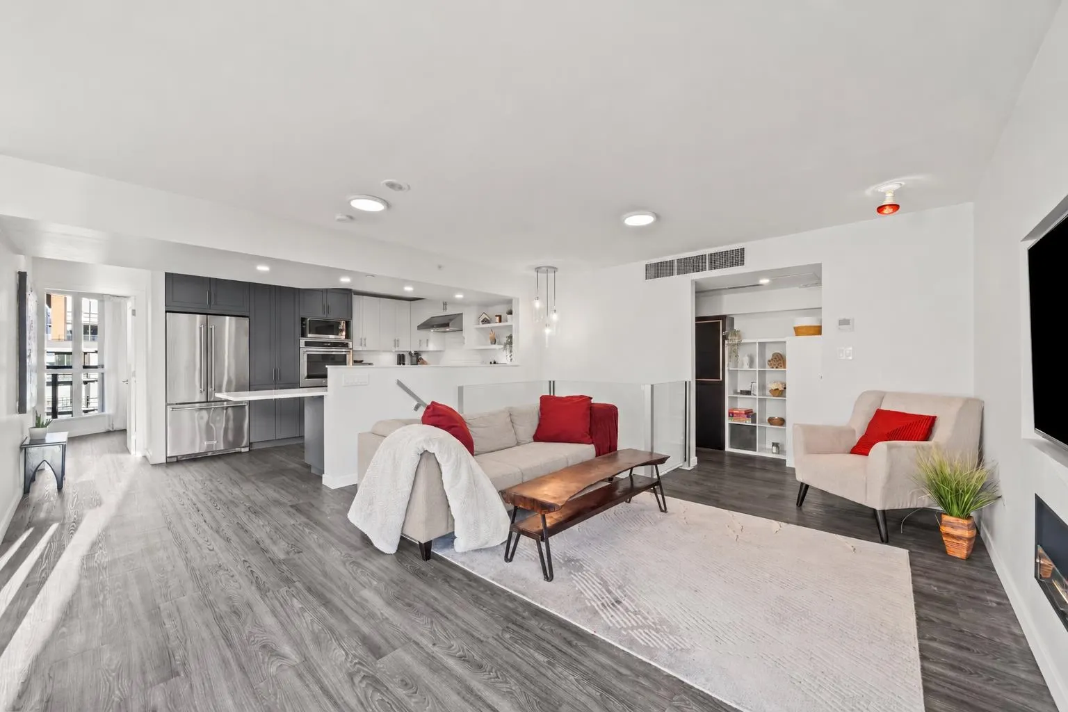 488 Helmcken Street #1704