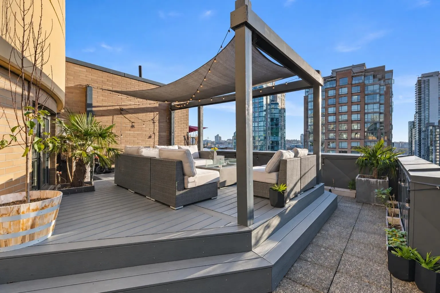 488 Helmcken Street #1704