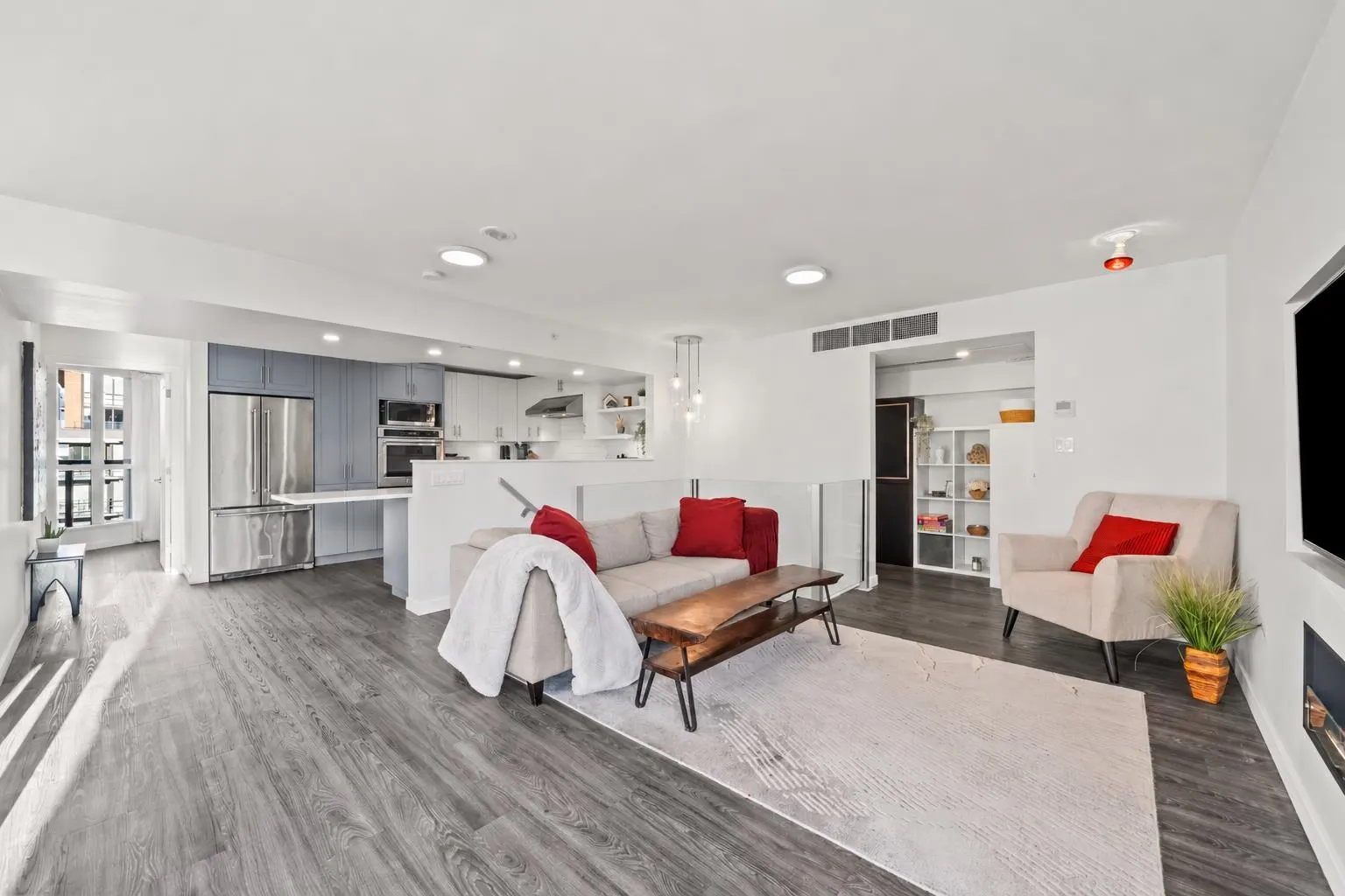 488 Helmcken Street #1704