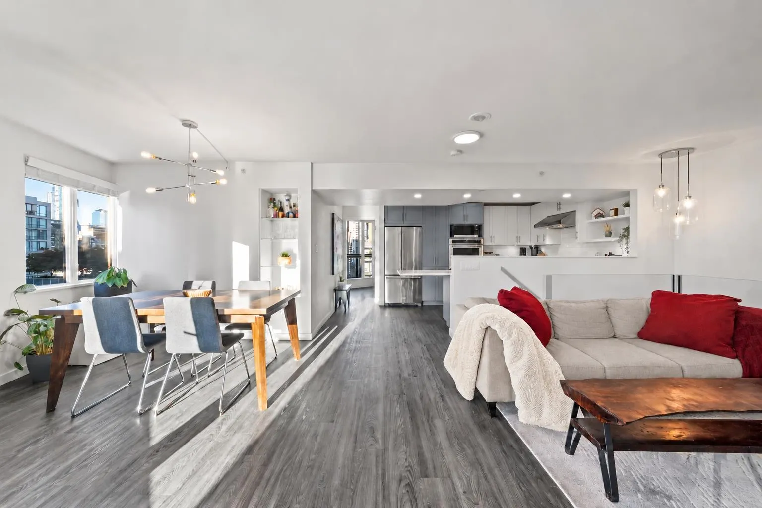 488 Helmcken Street #1704