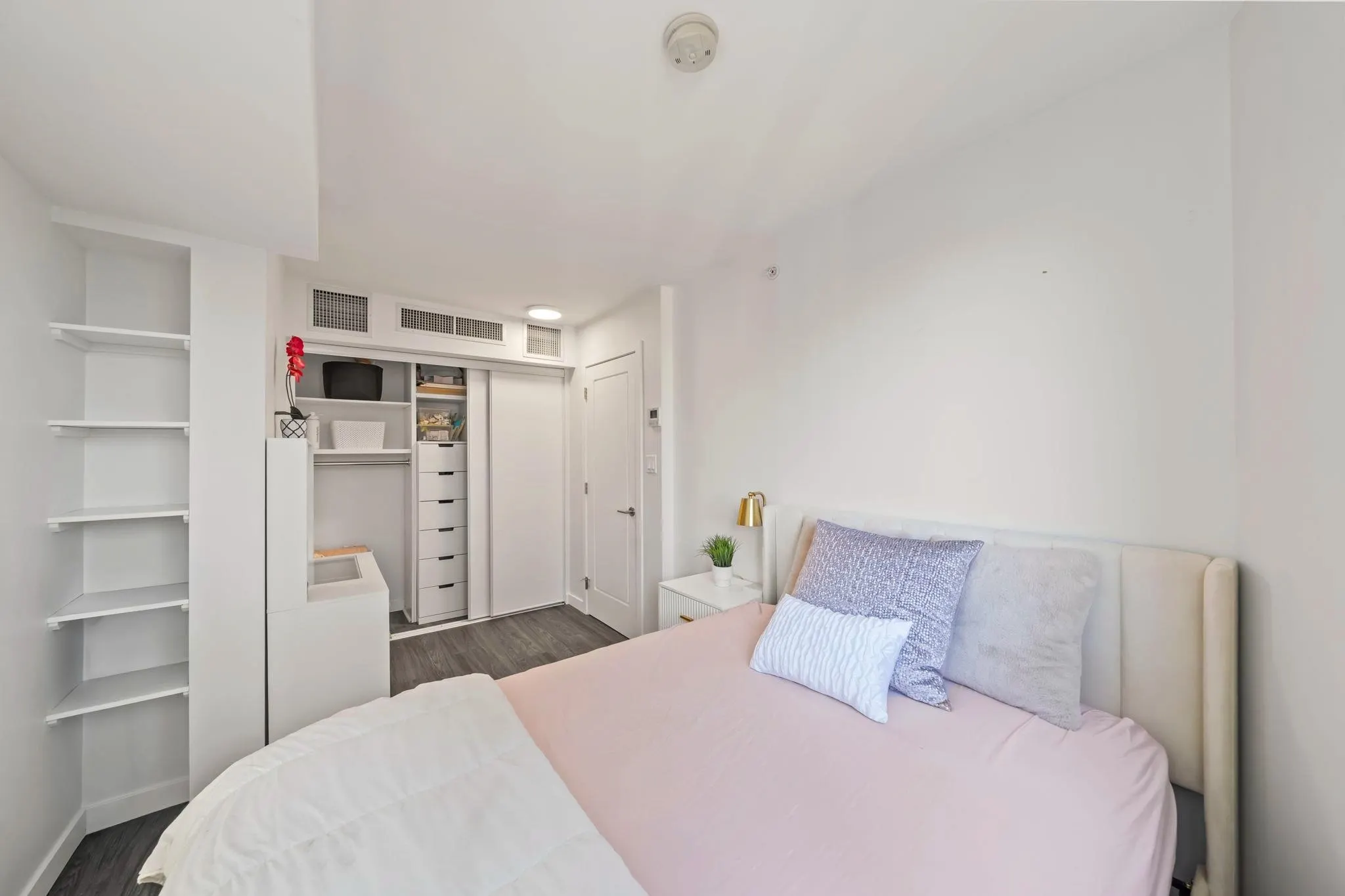 488 Helmcken Street #1704