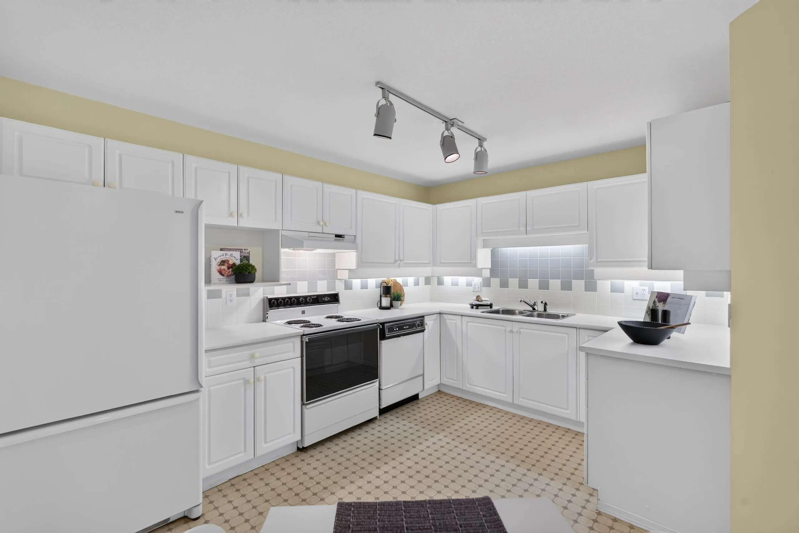 5419 201a Street #209