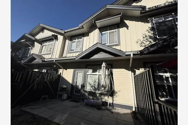 16588 Fraser Highway #22