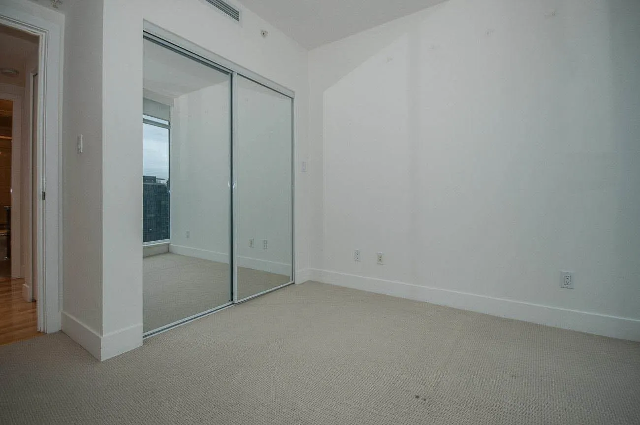 1205 W Hastings #2501