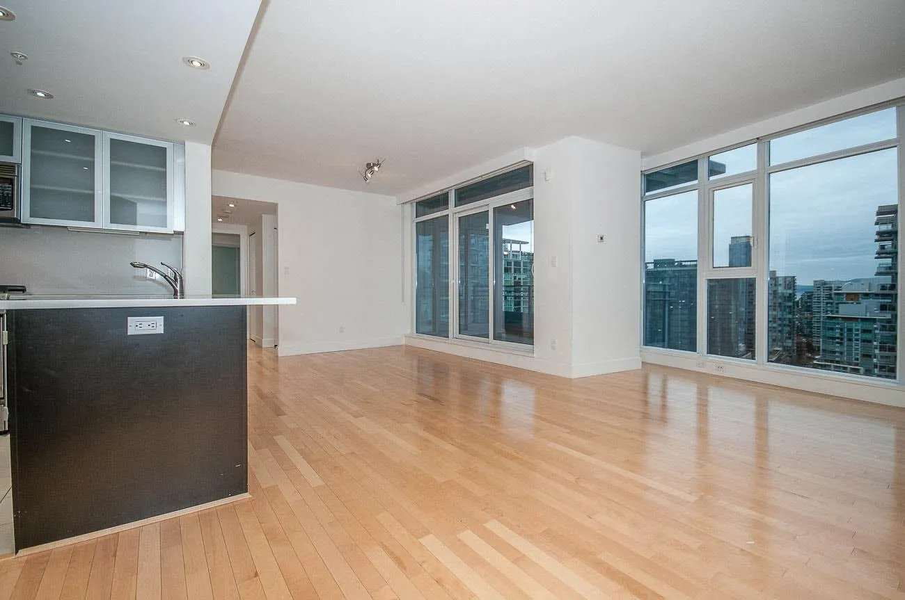 1205 W Hastings #2501