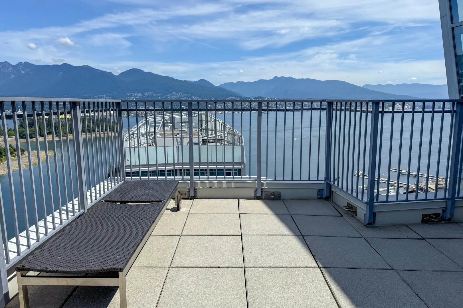 1205 W Hastings #2501
