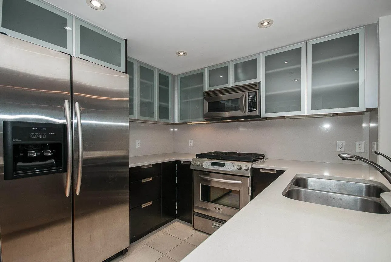 1205 W Hastings #2501