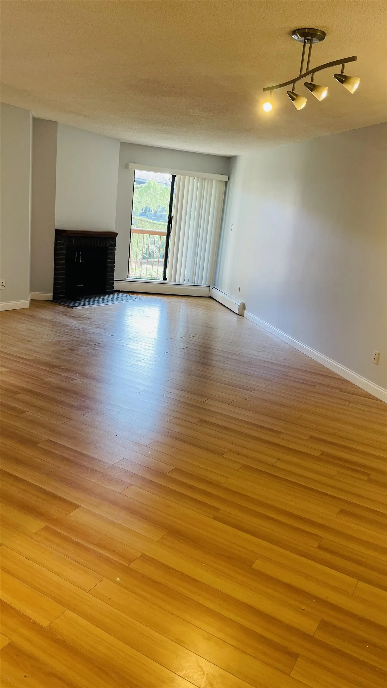 8511 Westminster Highway ##223