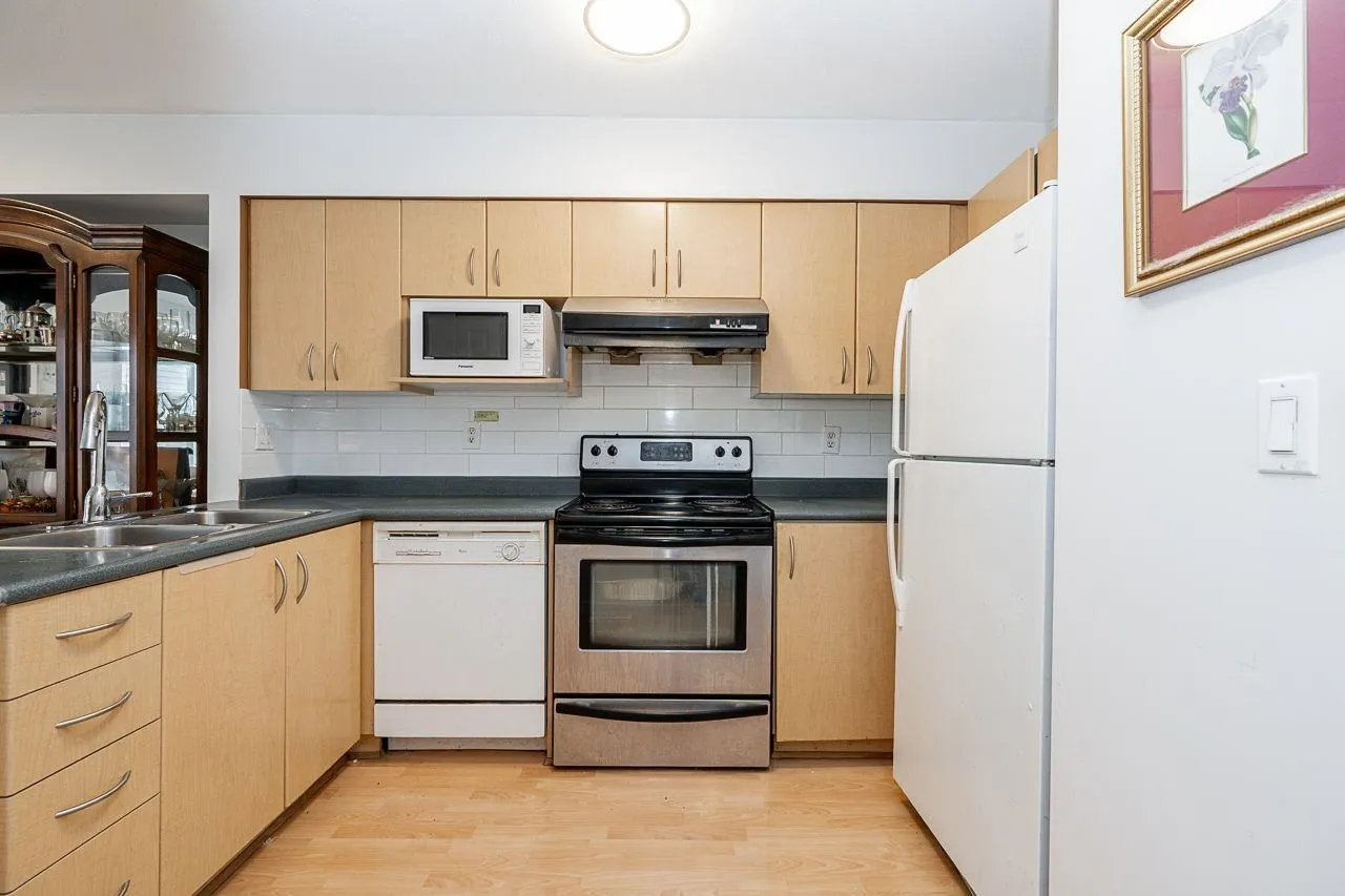 15355 26 Avenue #22