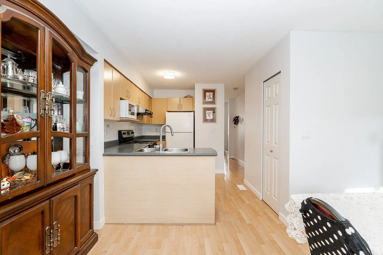 15355 26 Avenue #22