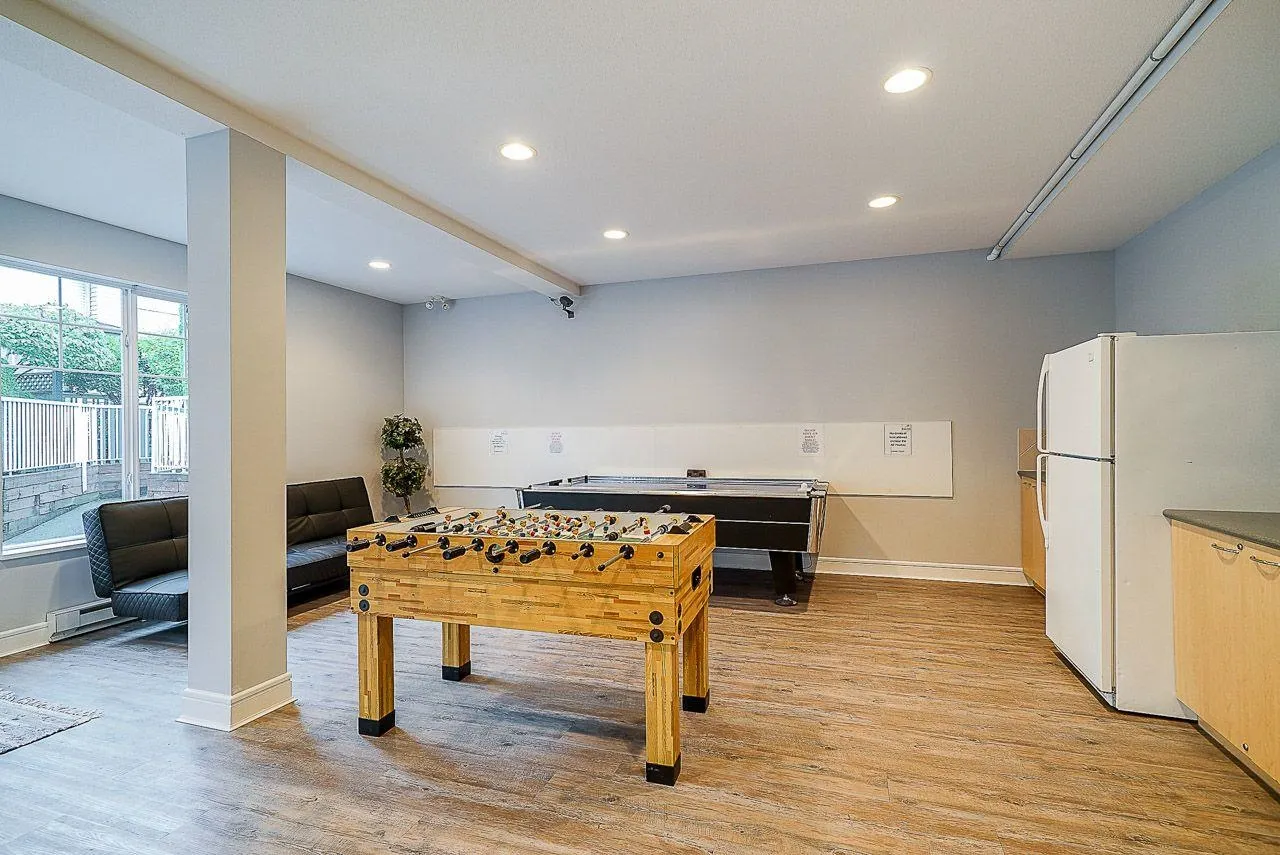 15355 26 Avenue #22