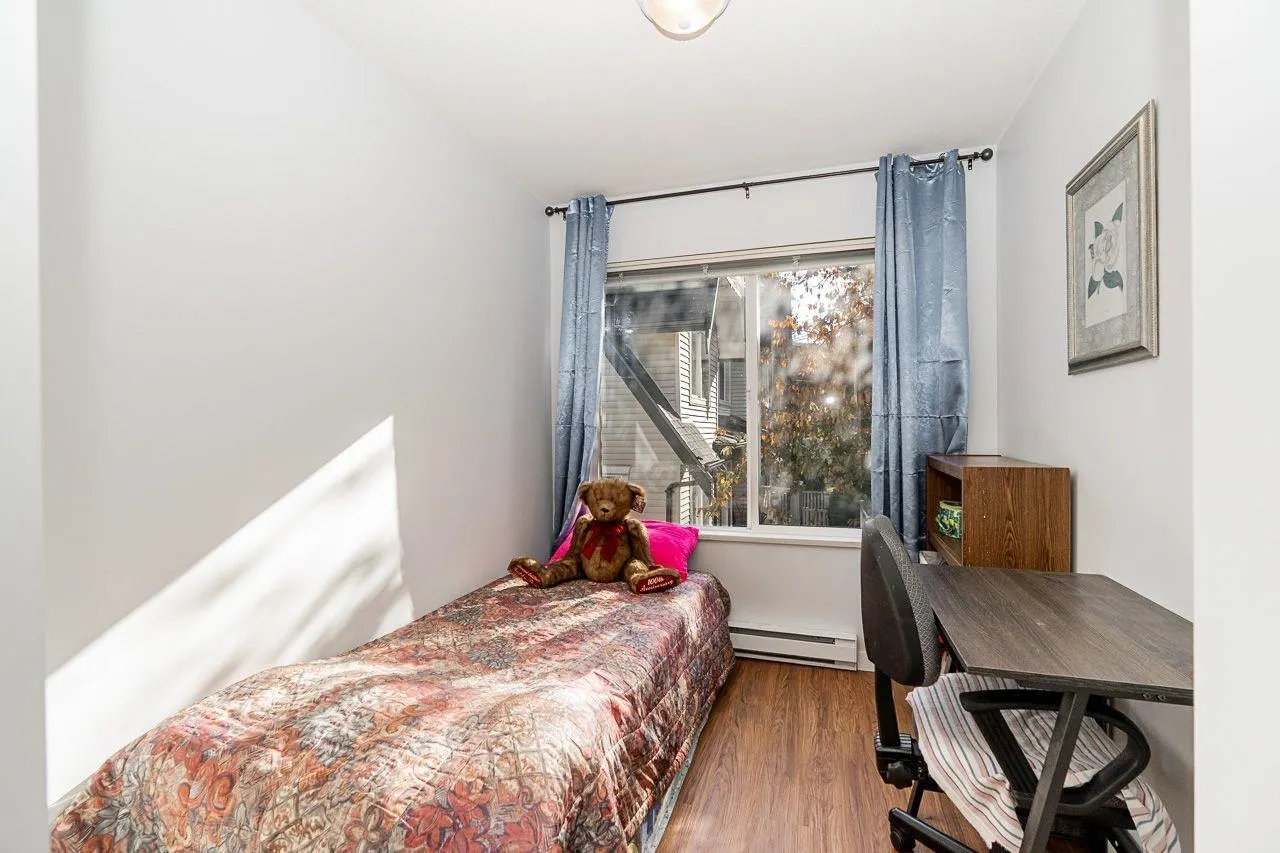15355 26 Avenue #22