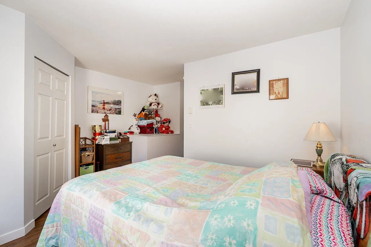 15355 26 Avenue #22