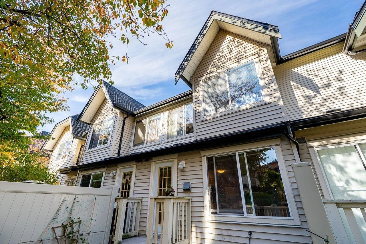 15355 26 Avenue #22