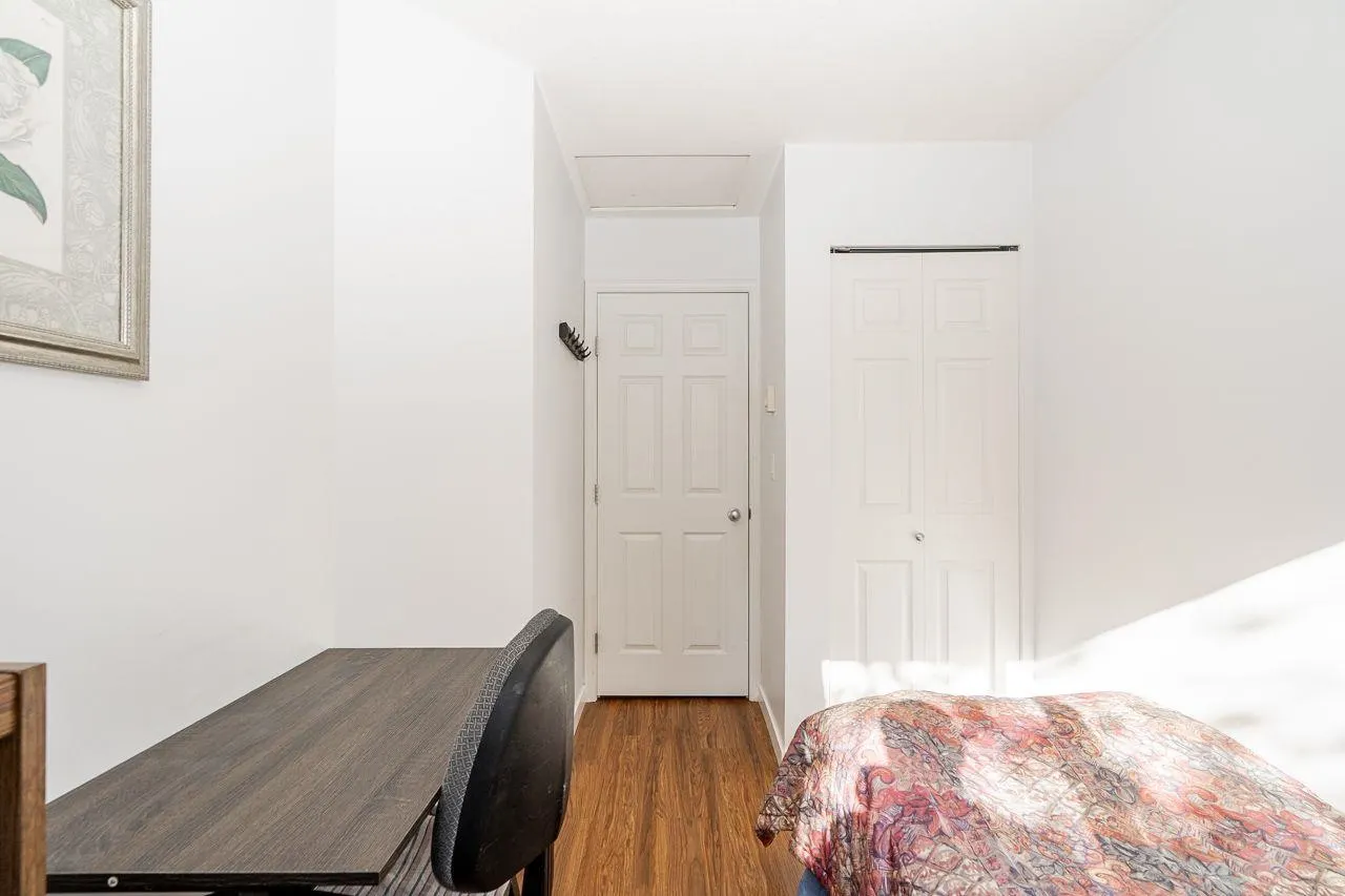 15355 26 Avenue #22