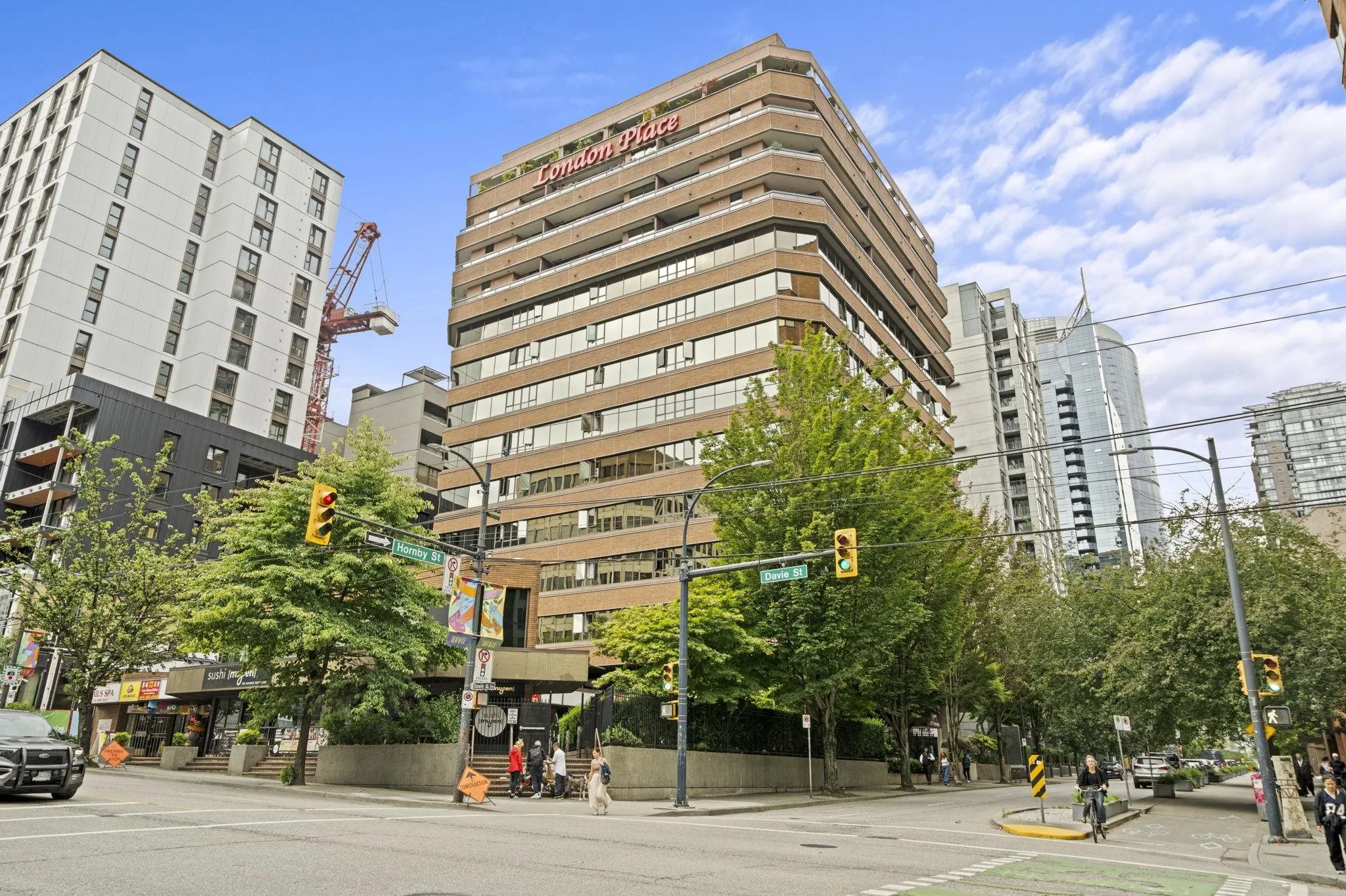 1177 Hornby Street #808
