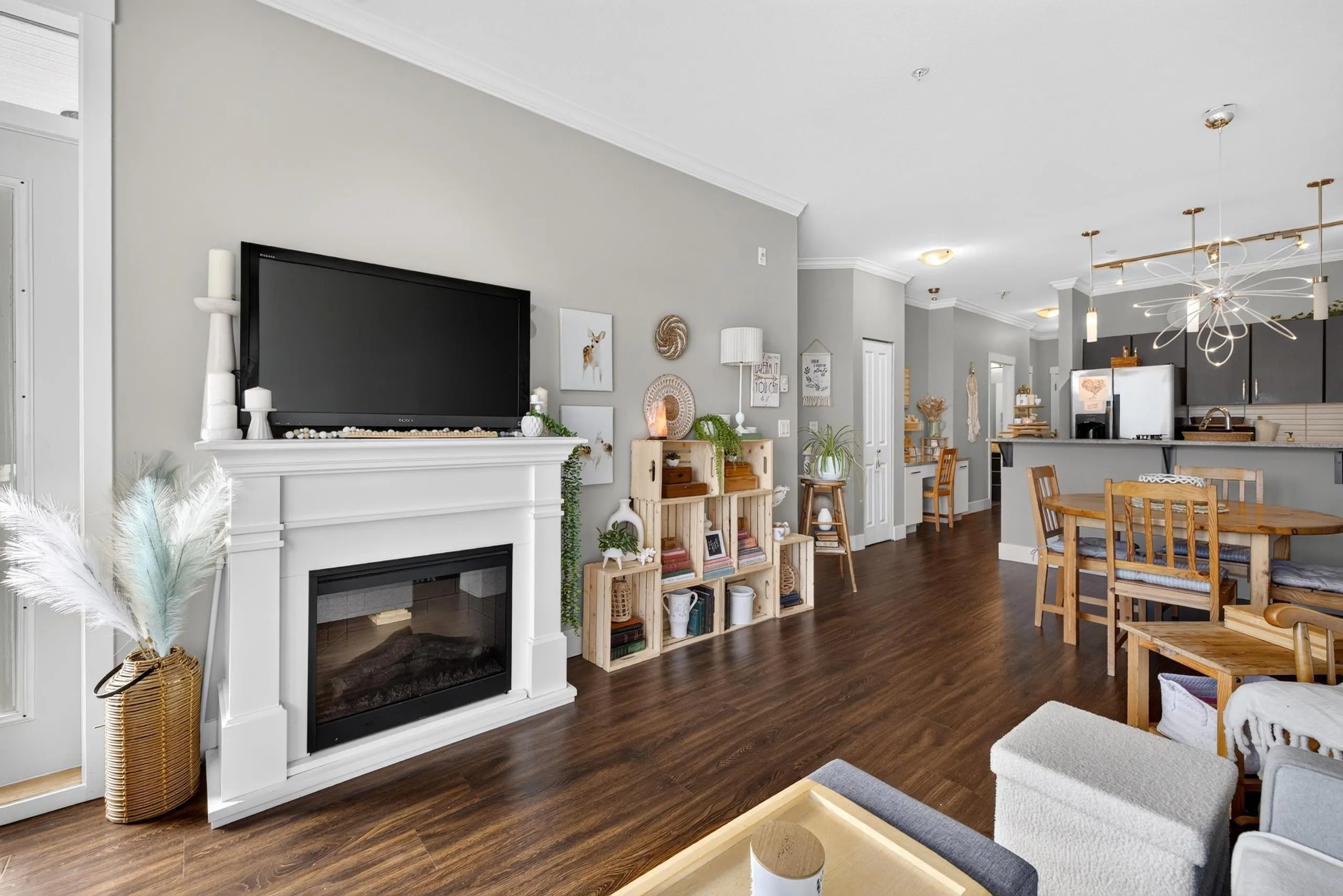 2632 Pauline Street #208