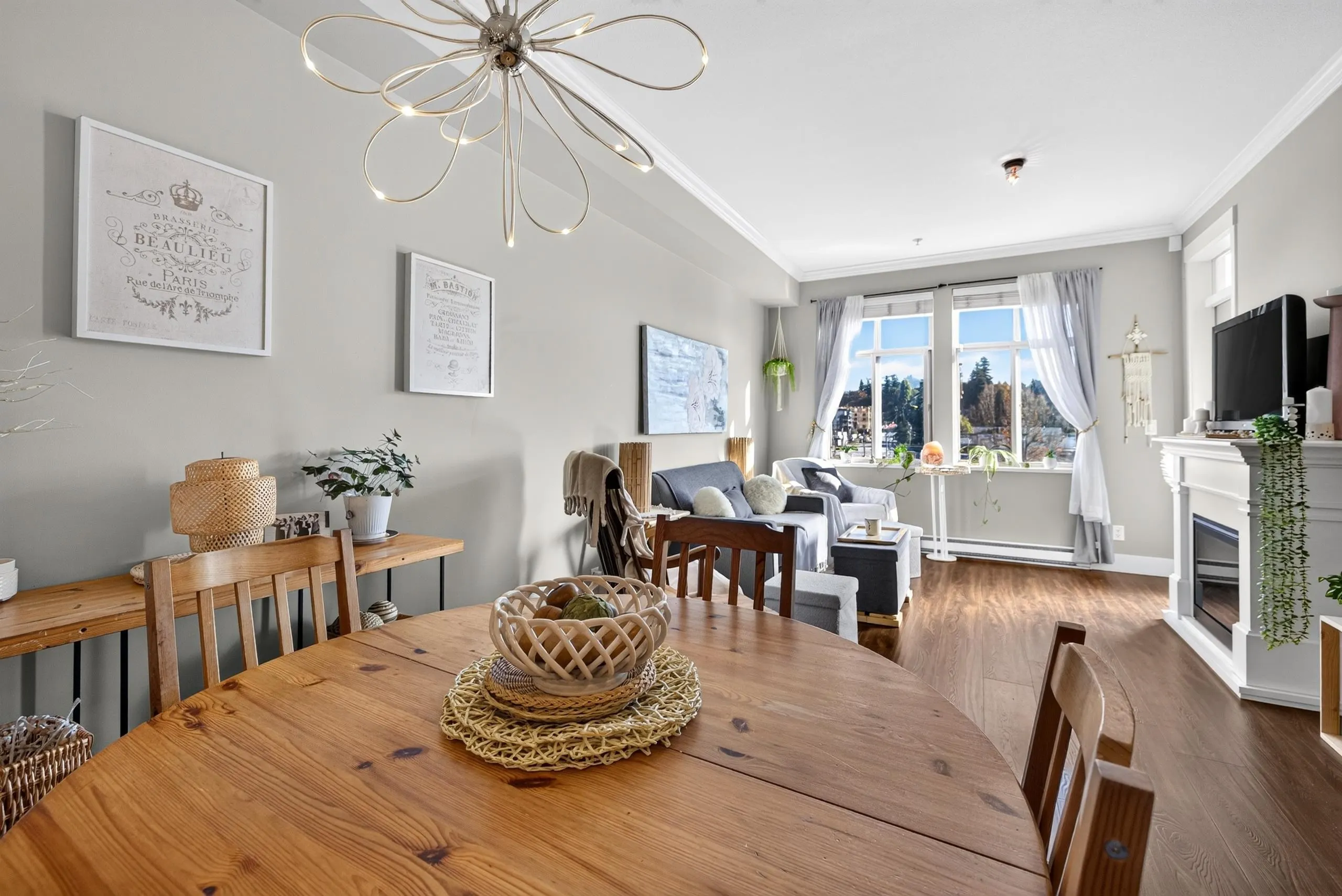 2632 Pauline Street #208