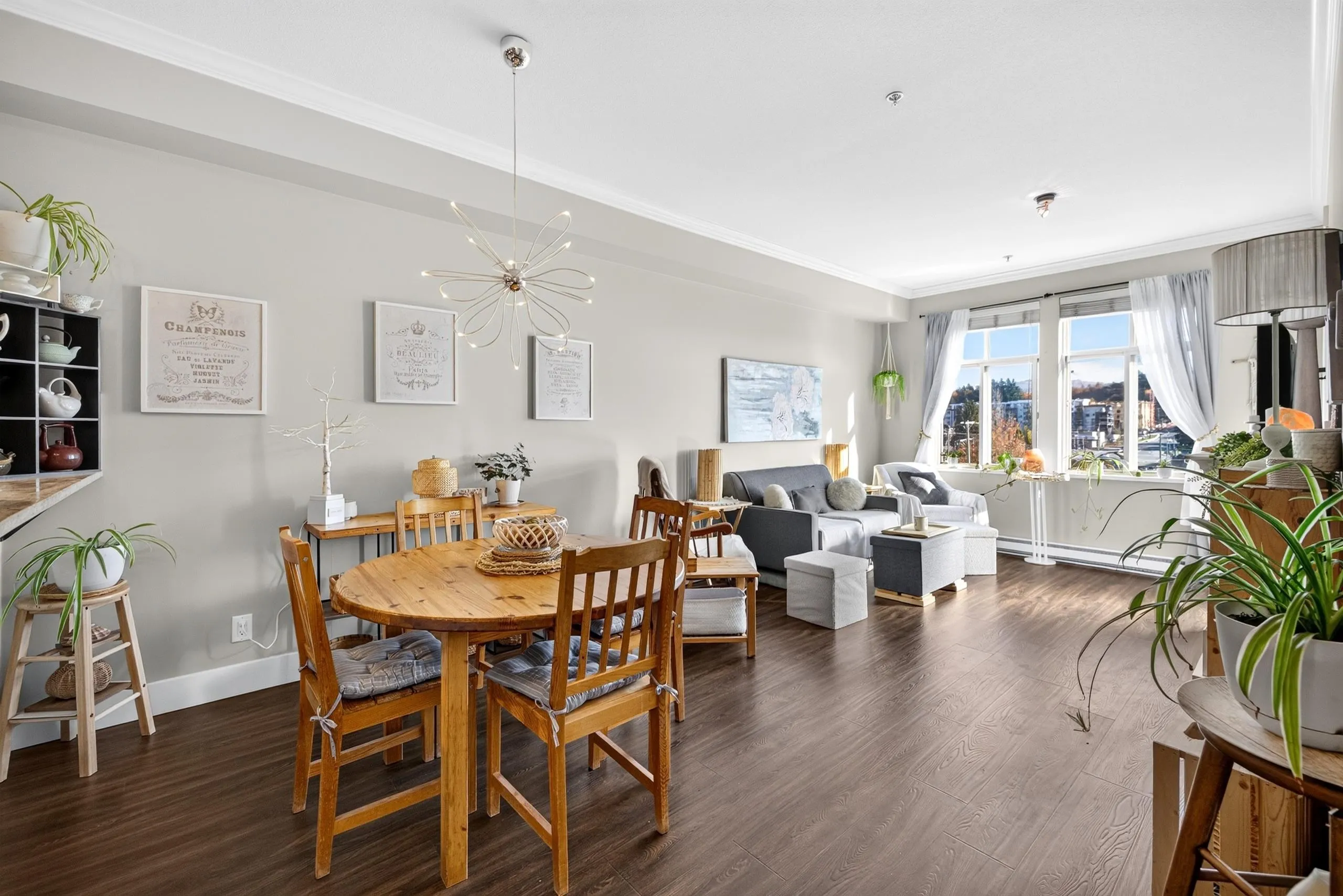 2632 Pauline Street #208