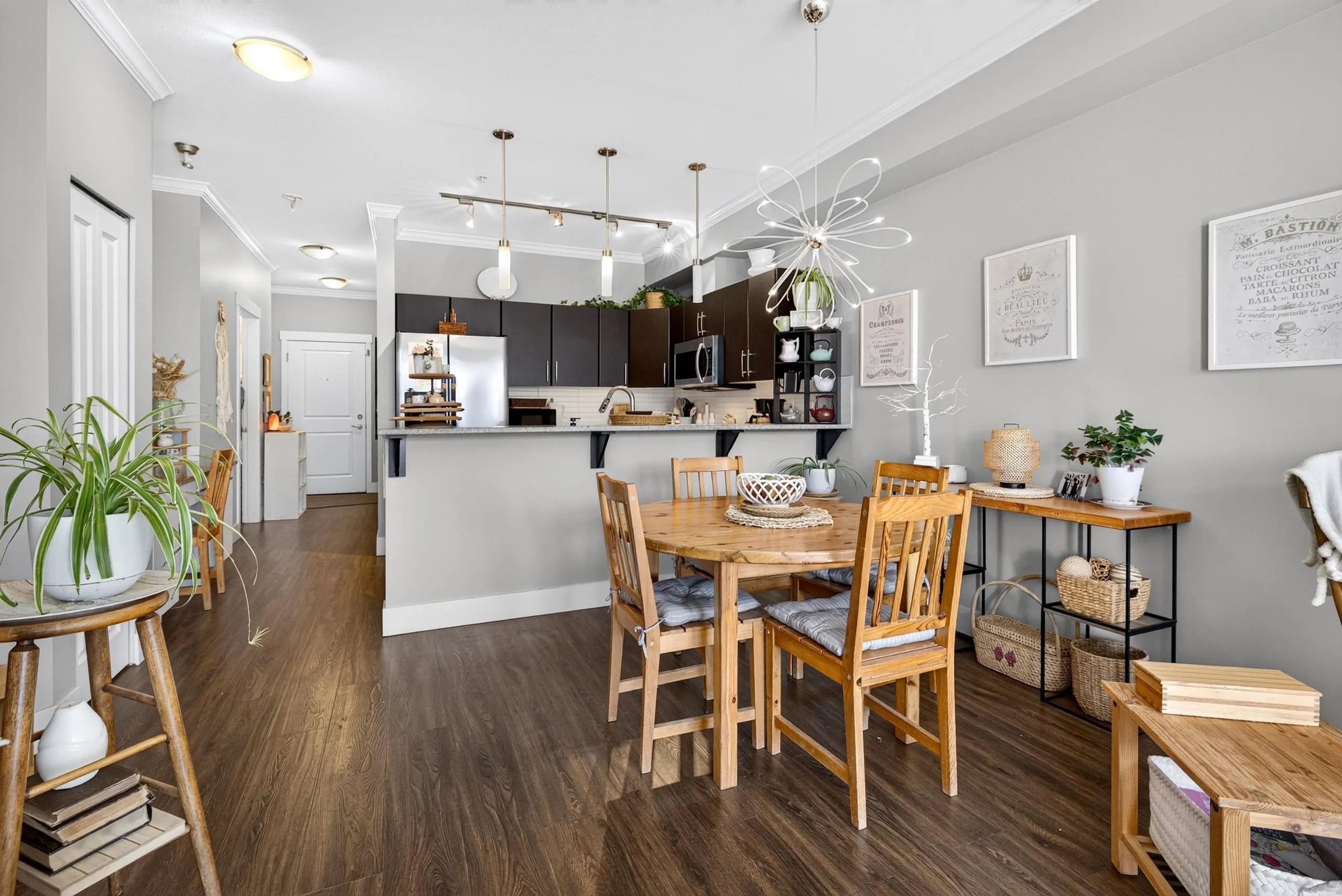2632 Pauline Street #208